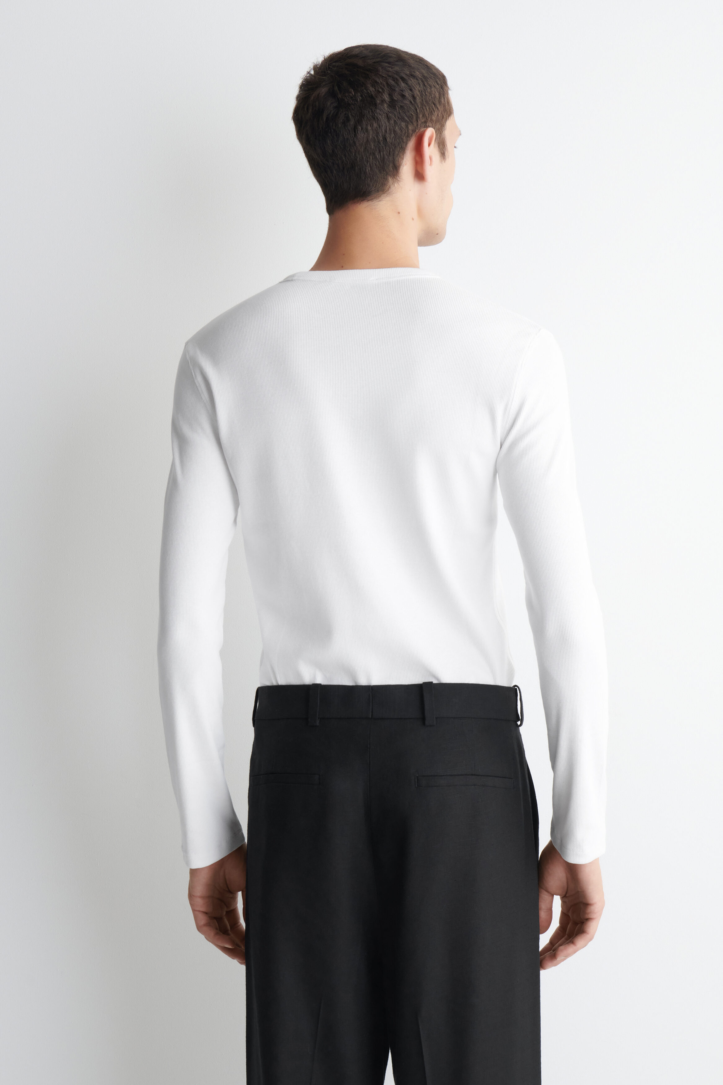 SLIM RIBBED COTTON LONG-SLEEVED T-SHIRT - thumbnail 4
