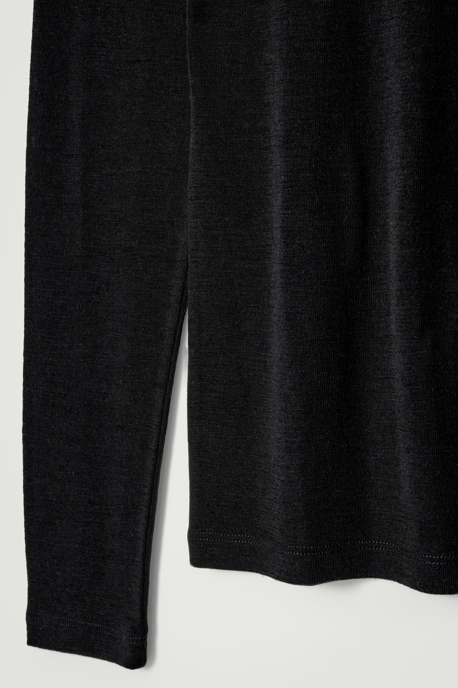 JERSEY FINO DE LANA SLIM FIT - NEGRO/MARRÓN OSCURO - 5