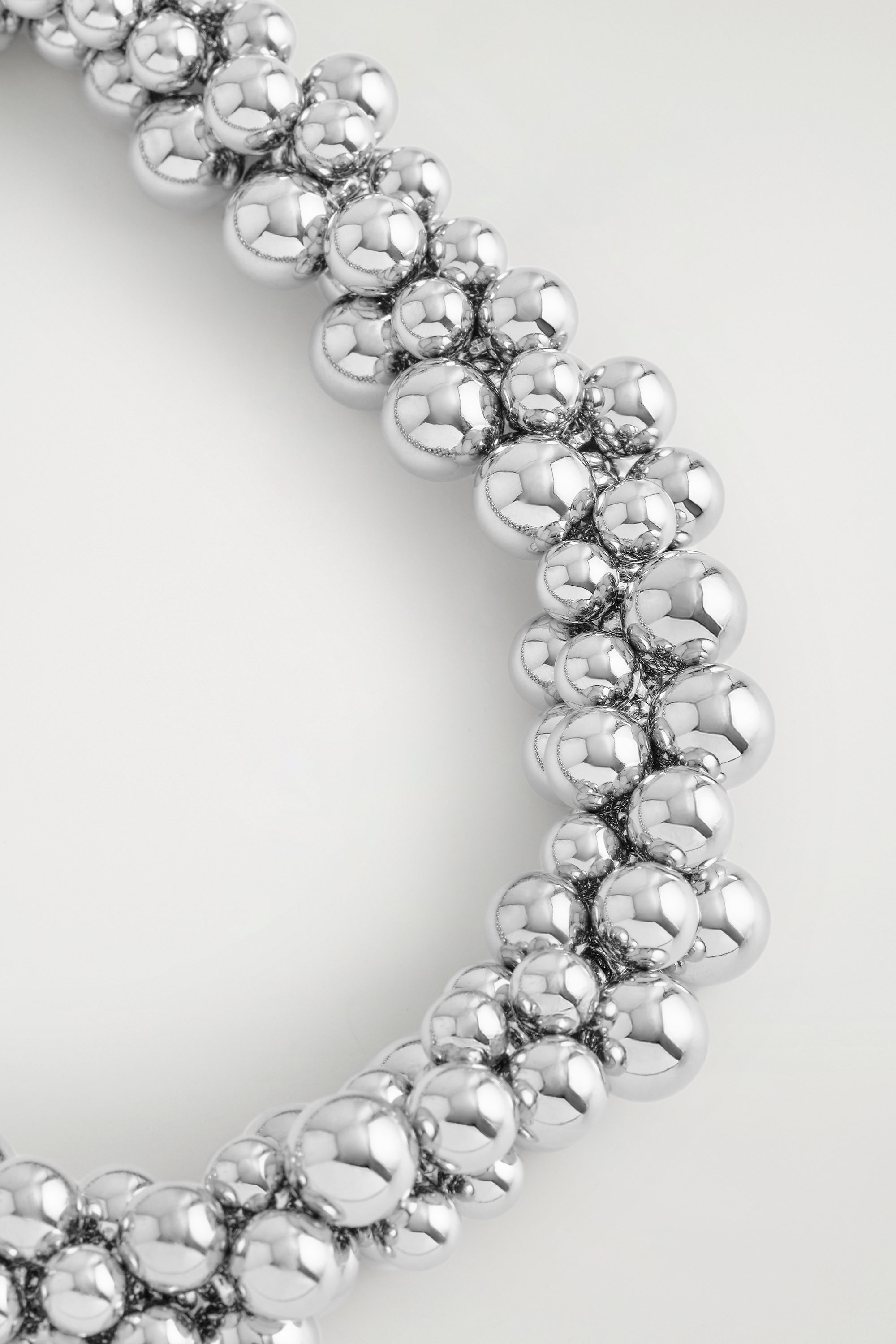 CHUNKY CLUSTER NECKLACE - SILVER | COS US