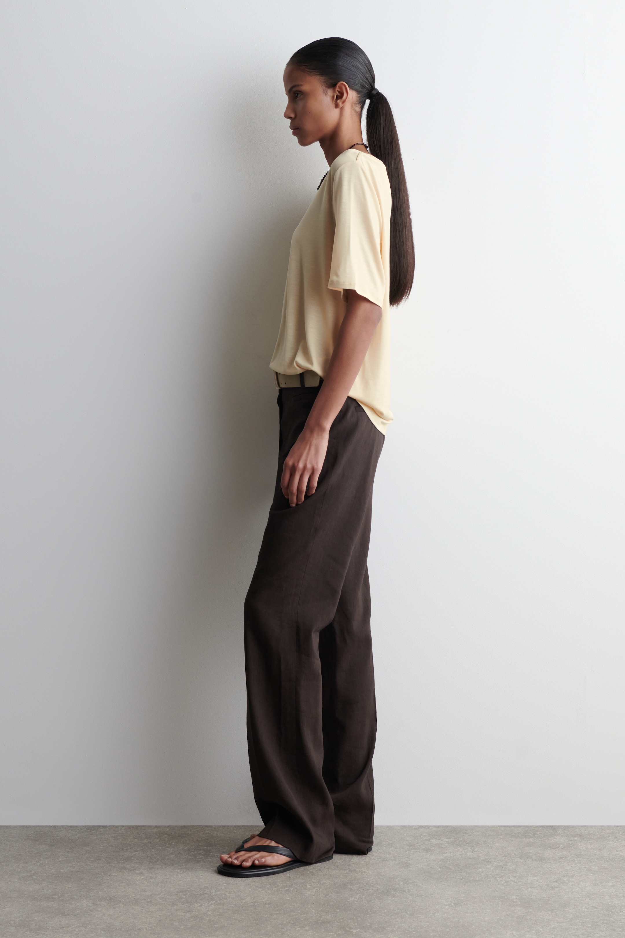 View larger image: RELAXED SCOOP-NECK T-SHIRT - LIGHT BEIGE - Ladies | H&M GB 3