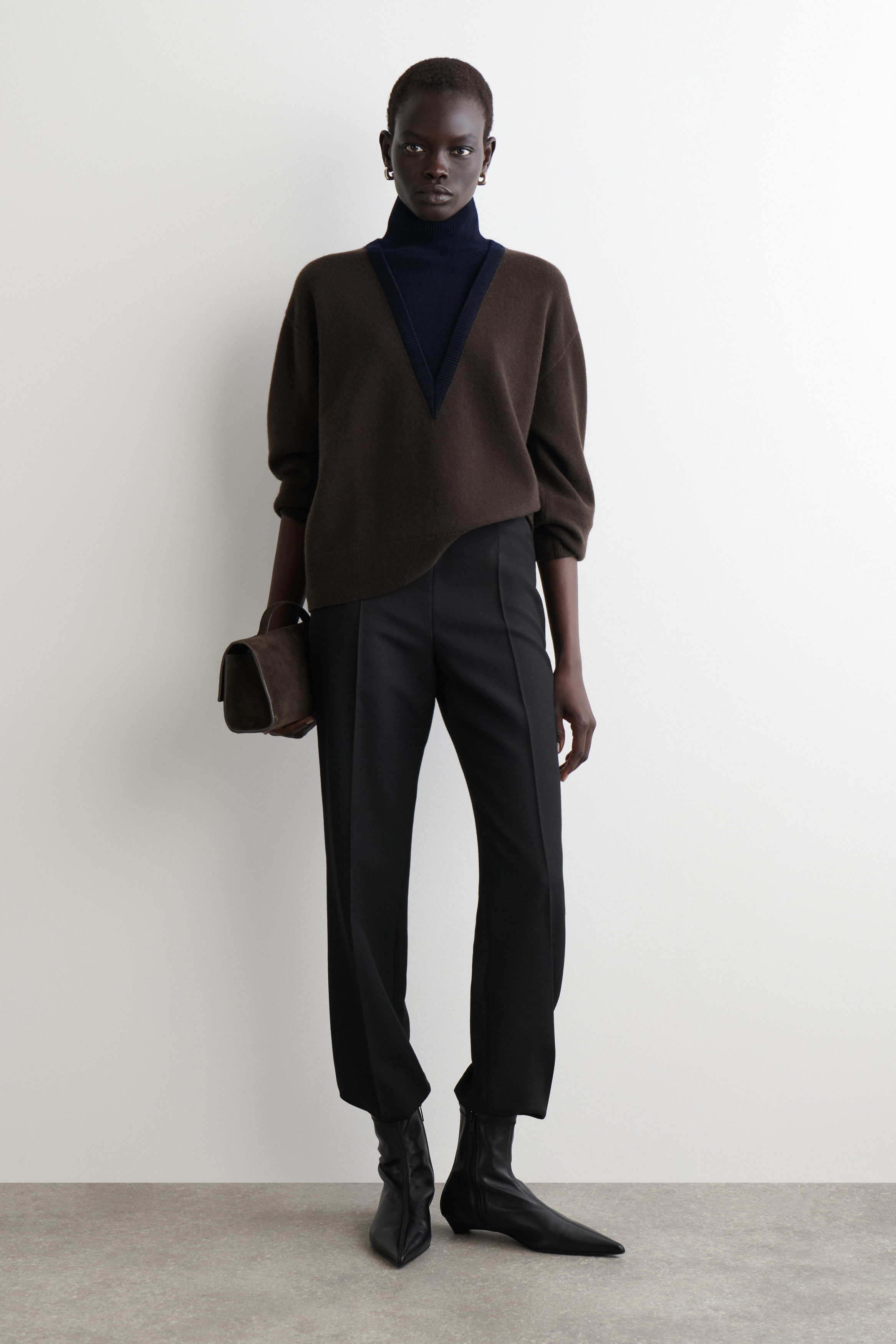LAYERED MERINO WOOL TURTLENECK SWEATER - BROWN / NAVY | COS US