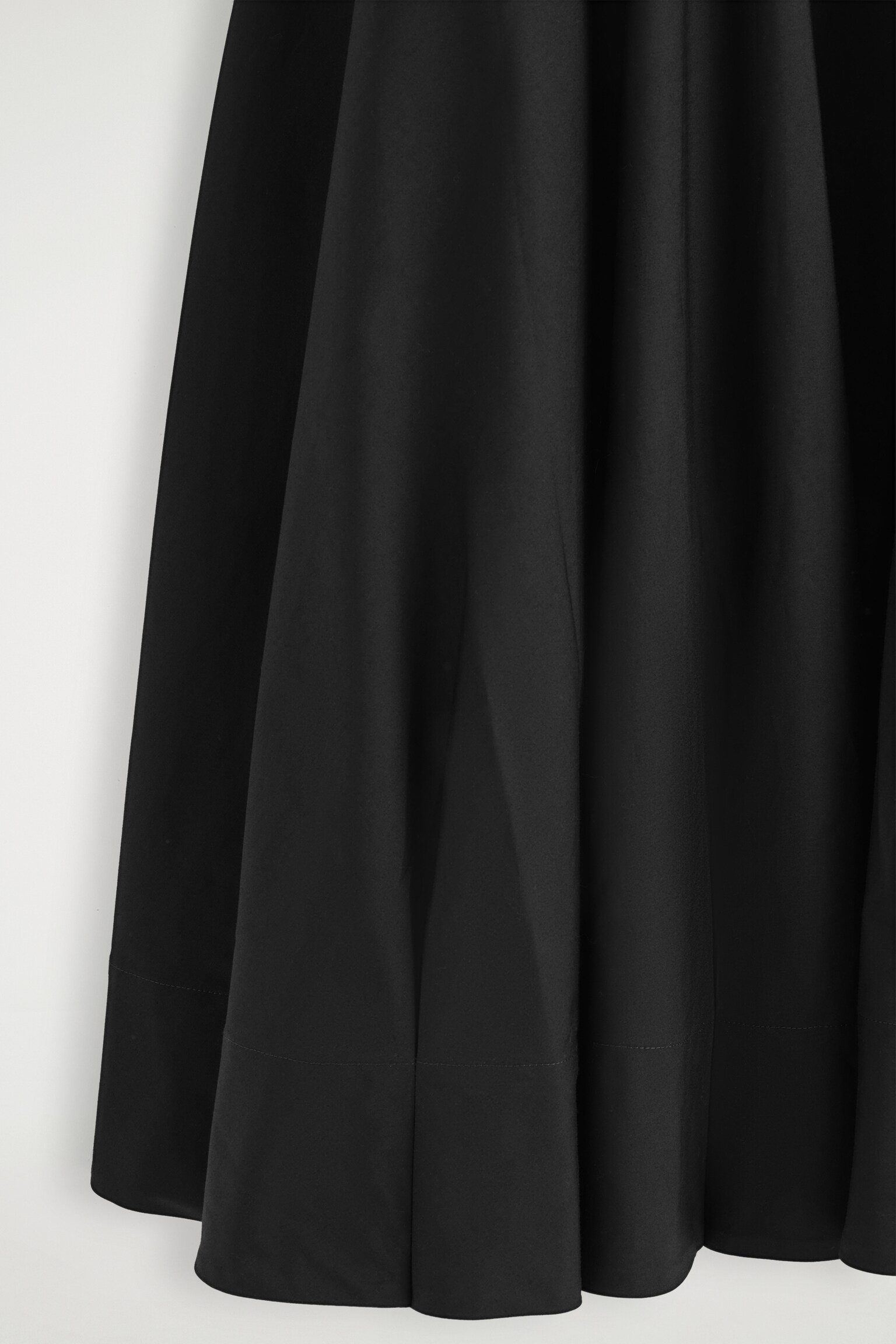 VESTIDO EVASÉ DE ALGODÓN CON CUELLO BARCO - NEGRO/BLANCO - 6