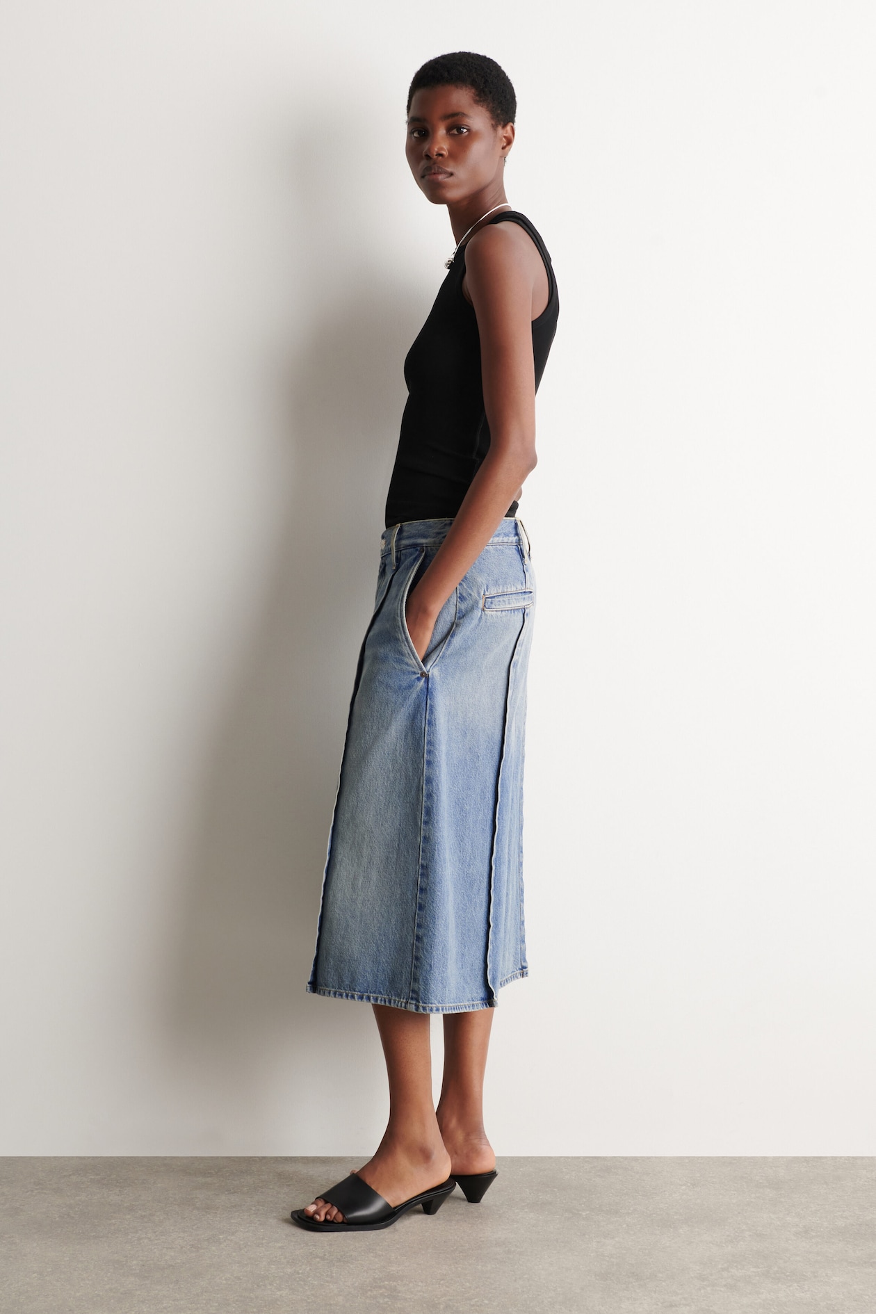 PINTUCKED DENIM CULOTTES — BLUE