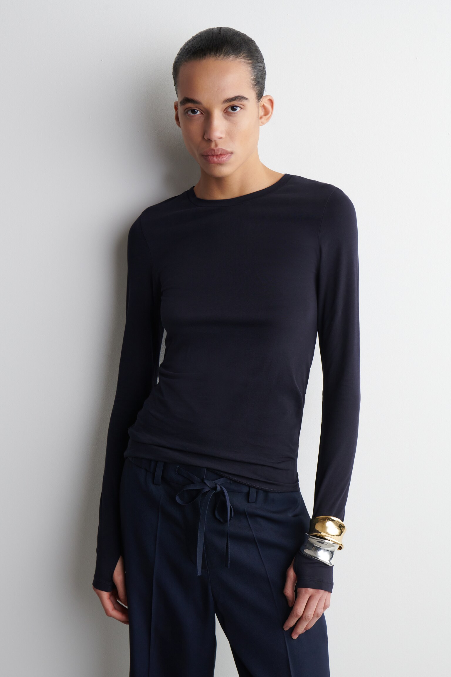 SLIM LIGHTWEIGHT LONG-SLEEVED TOP - NAVY/WHITE/BROWN / STRIPED/DARK RED/DARK GREEN/RED / WHITE/BLACK/GREY MÉLANGE/OLIVE GREEN/OLIVE GREEN/BLACK / WHITE/GREY MÉLANGE/CHARCOAL MÉLANGE/MUSTARD - 1