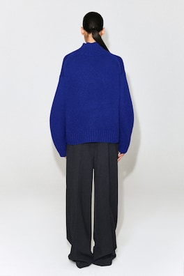 CHUNKY PURE CASHMERE MOCK-NECK SWEATER — COBALT BLUE 6