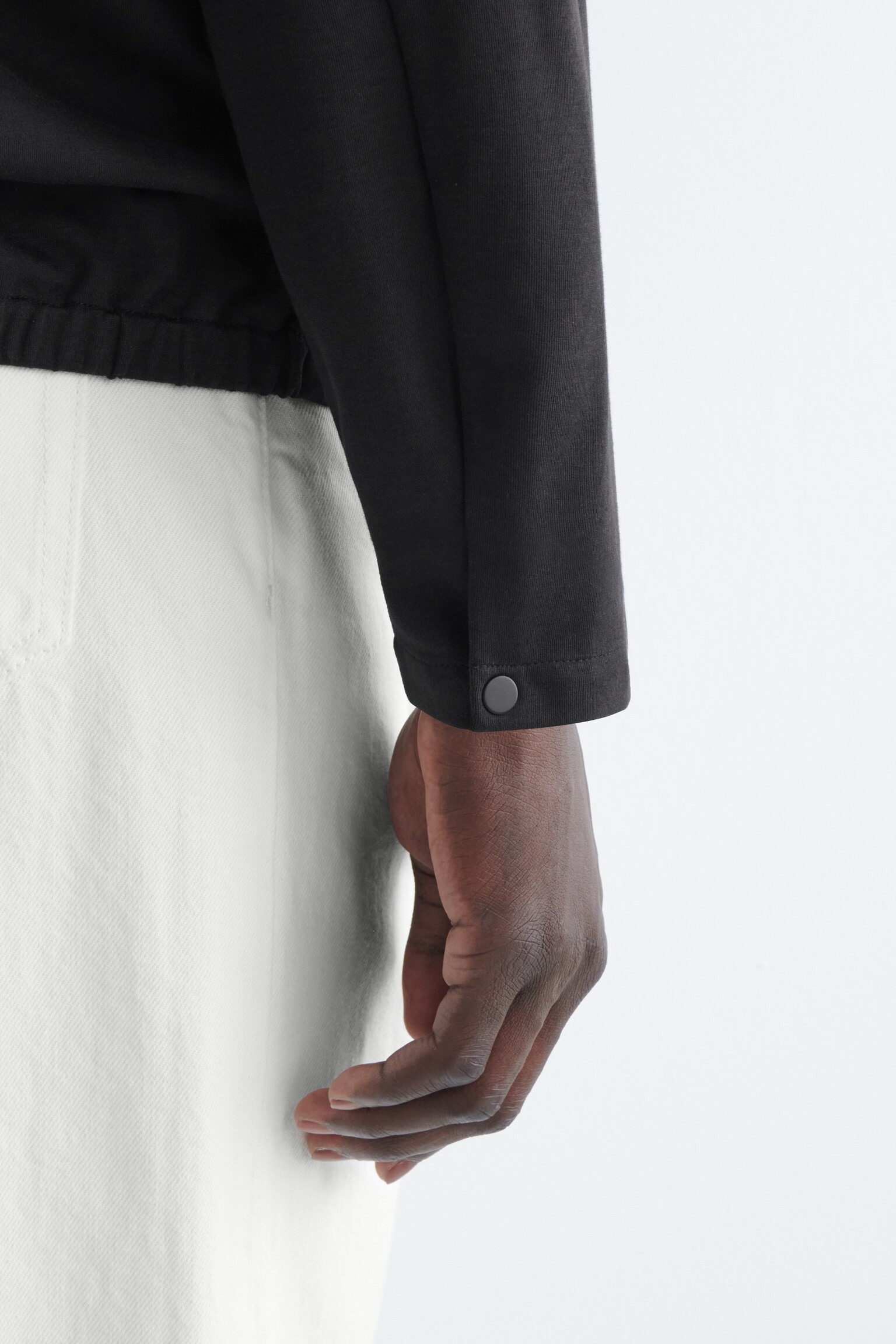 CHAQUETA BOMBER CON PANELES DE NAILON - NEGRO/MARRÓN GRISÁCEO - 6