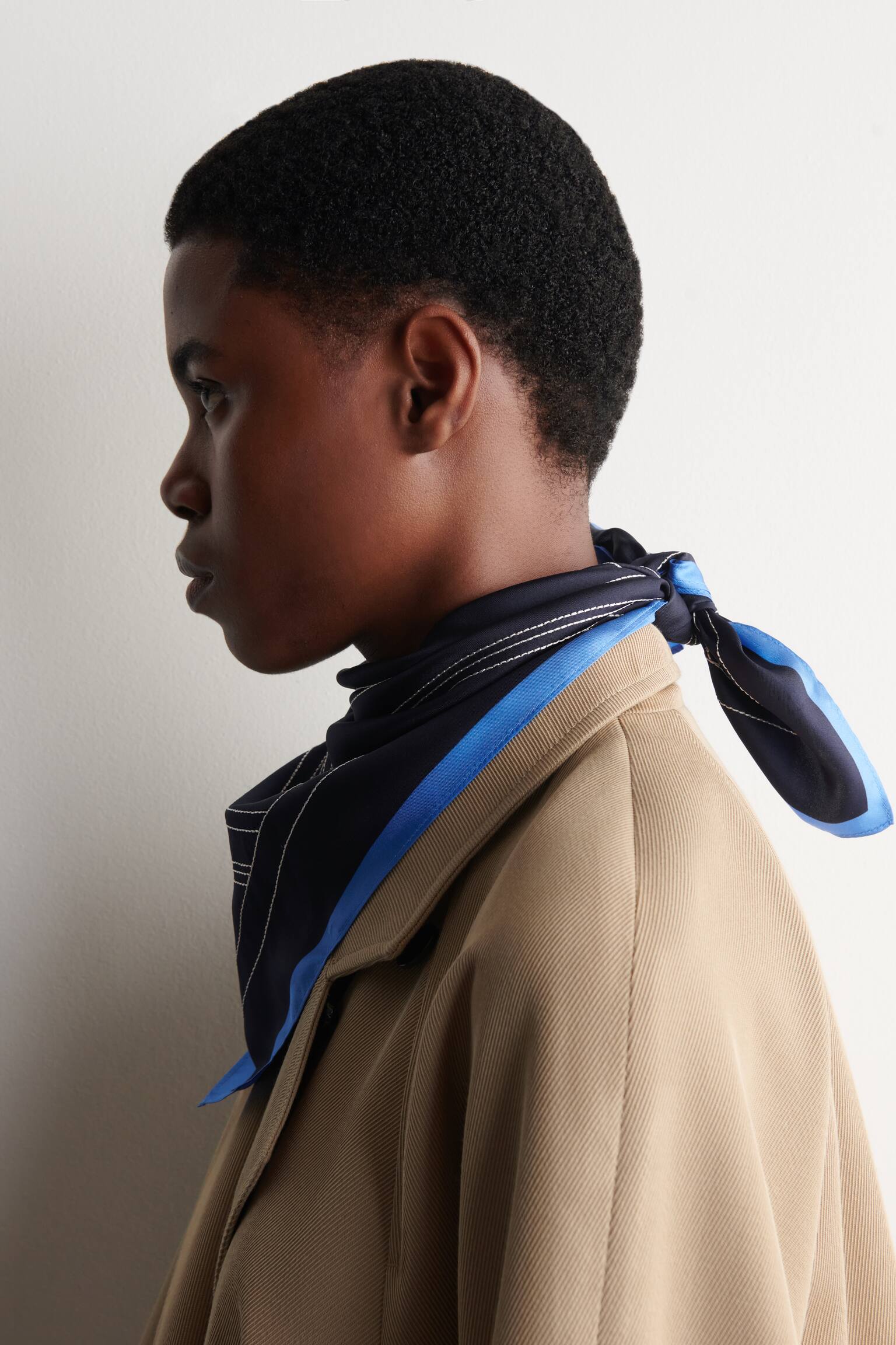 FOULARD EN SOIE BRODÉE - BLEU MARINE / RAYURES - 3