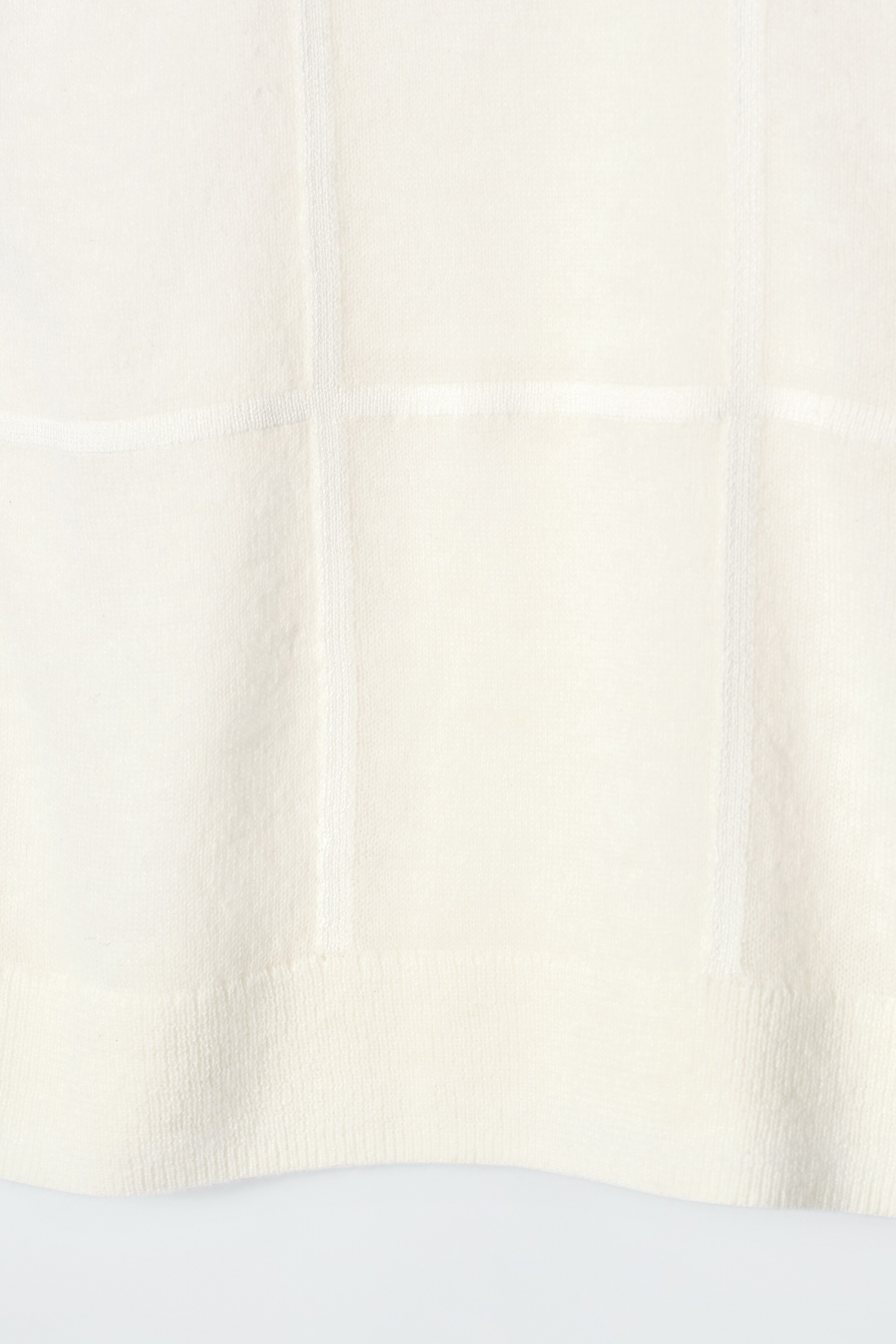 Agrandir l'image: DÉBARDEUR À CARREAUX - IVOIRE - FEMME | H&M BE 8