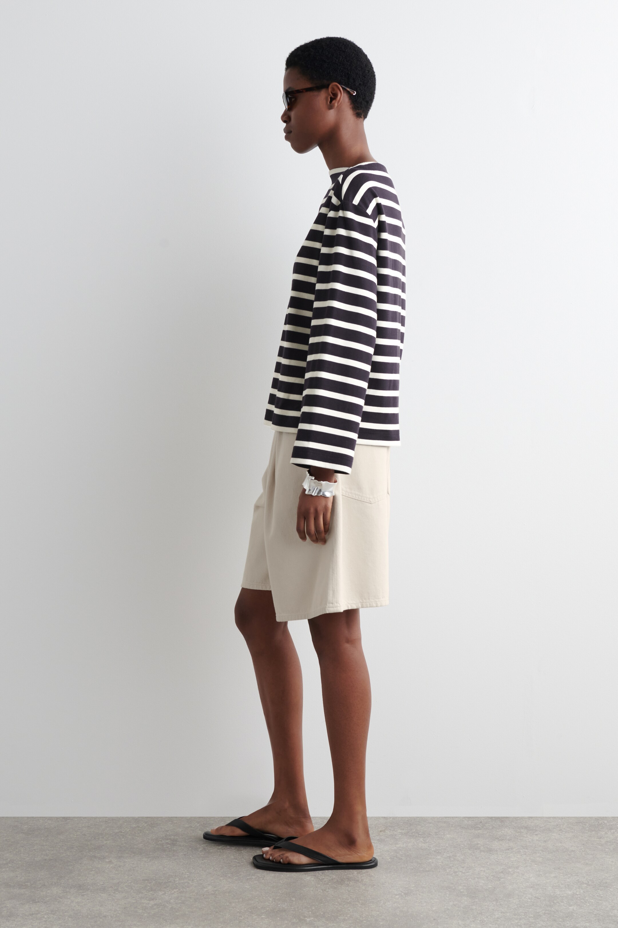 Agrandir l'image: HAUT RAYÉ ENCOLURE BATEAU - BLEU MARINE / RAYURES - FEMME | H&M FR 3