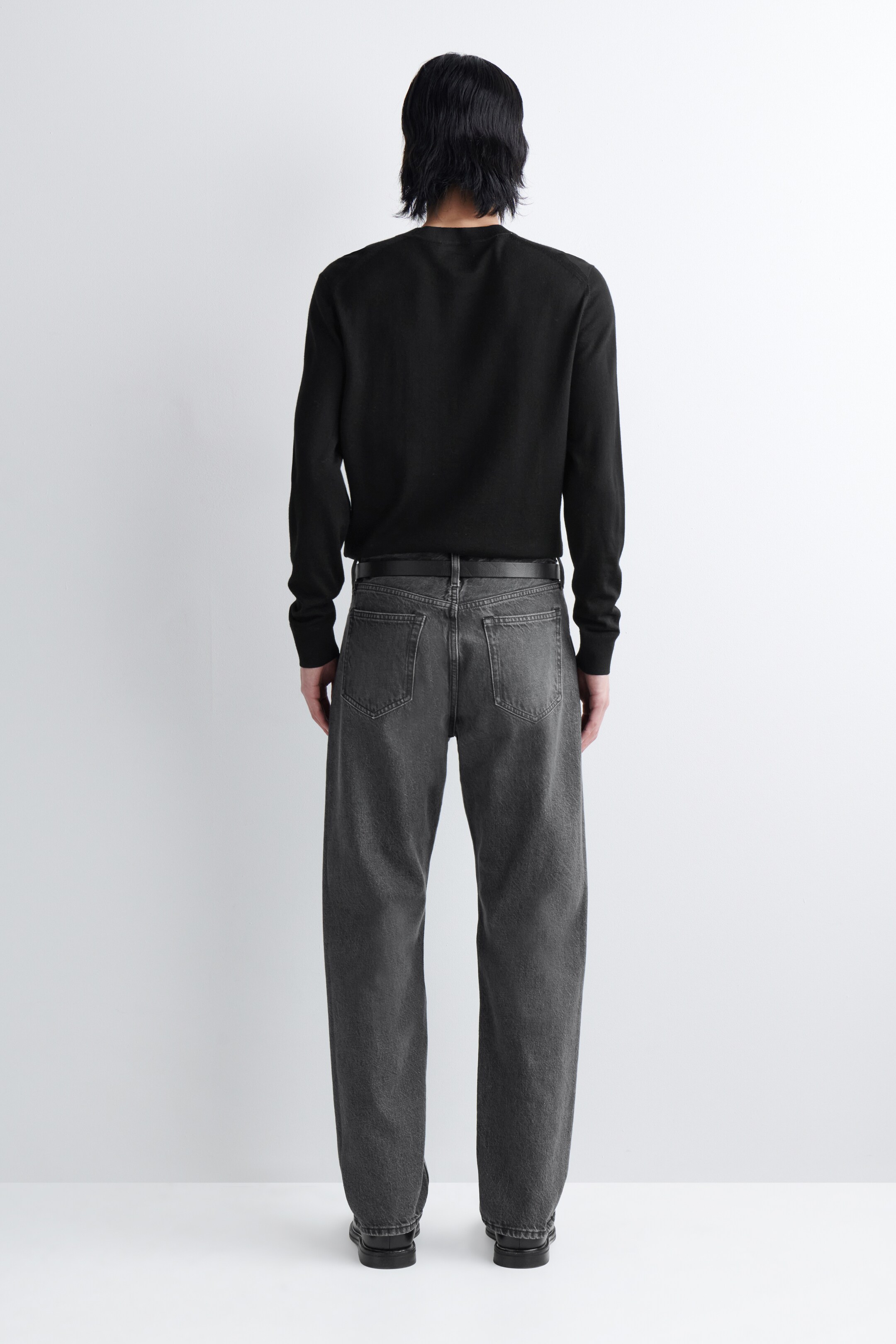 Ingrandisci l'immagine: SIGNATURE STRAIGHT-LEG JEANS - WASHED BLACK - UOMO | H&M CH 2
