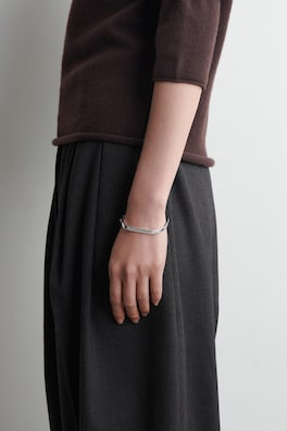 CURVED RECTANGULAR BANGLE — SILVER 1