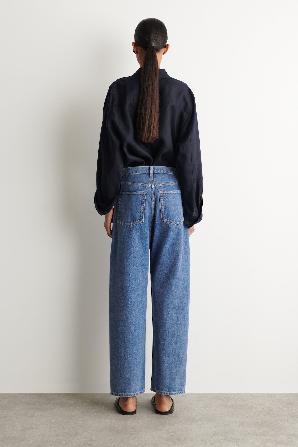 BAY BARREL-LEG JEANS — BLUE