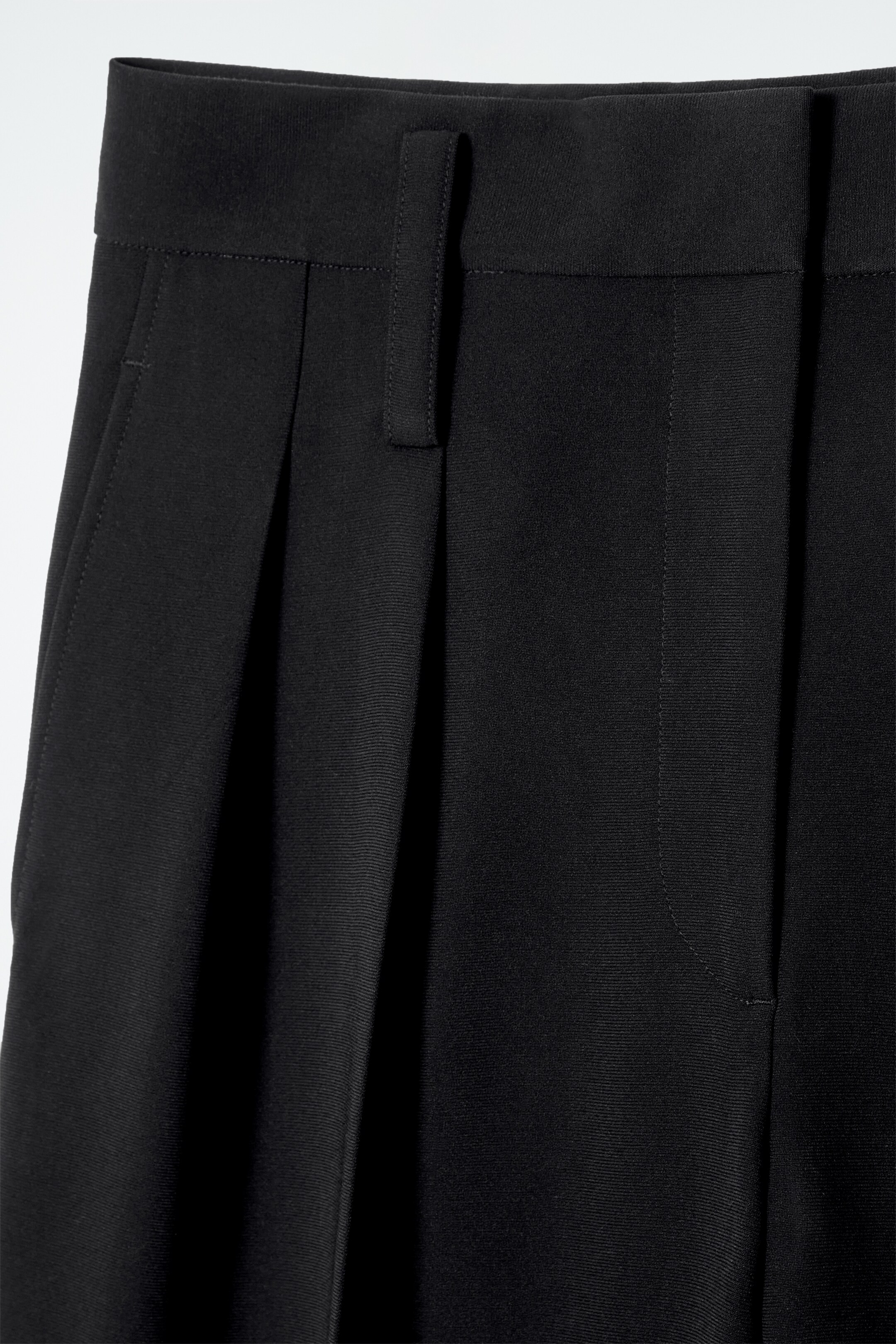 View larger image: FLUID TAILORED STRAIGHT-LEG TROUSERS - BLACK - Ladies | H&M GB 8