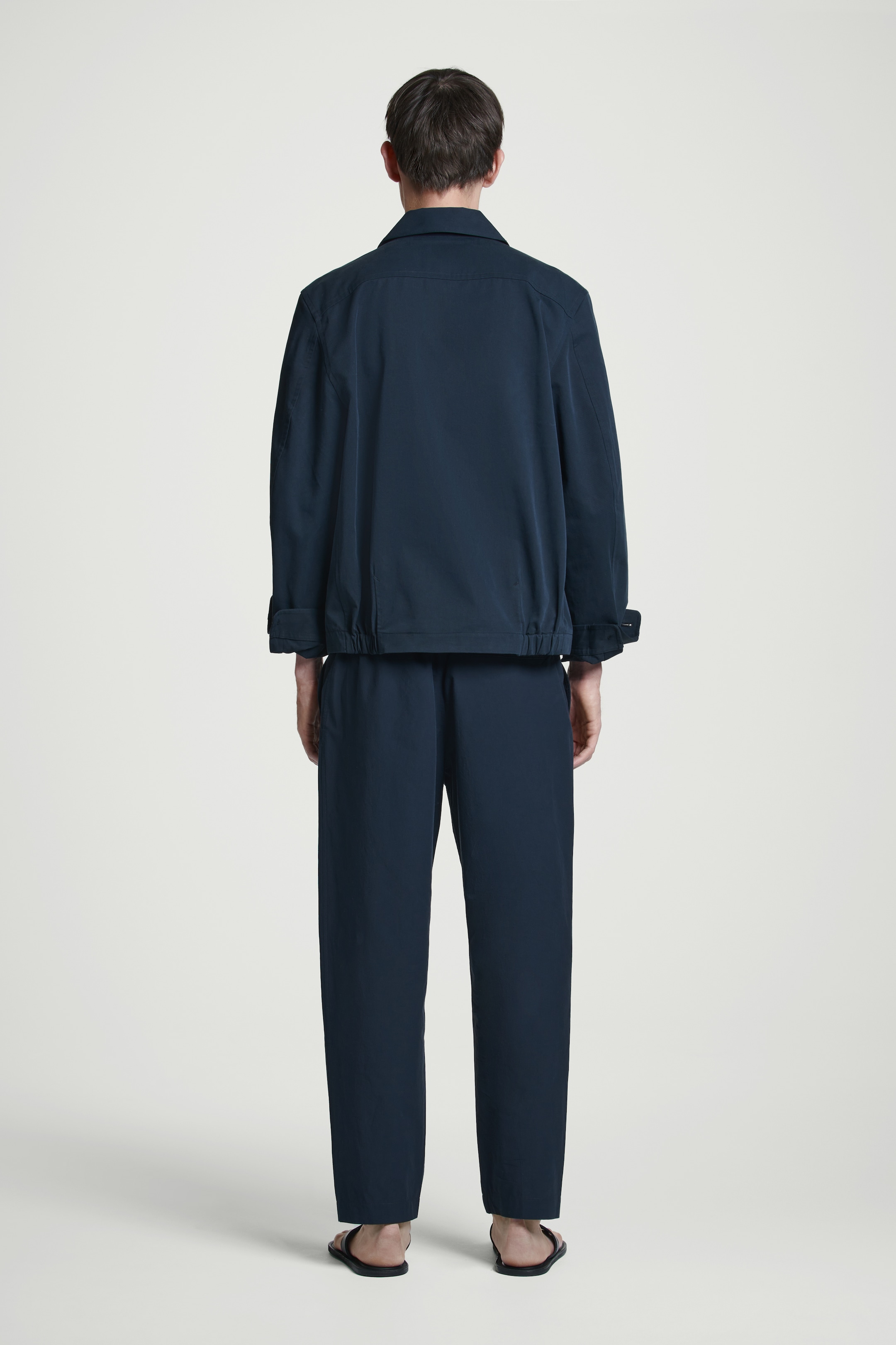 Grösseres Bild ansehen: SCHMAL ZULAUFENDE BAUMWOLLHOSE - NAVYBLAU - HERREN | H&M CH 4