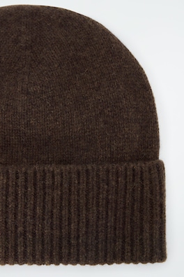 PURE CASHMERE BEANIE — DARK BROWN 3