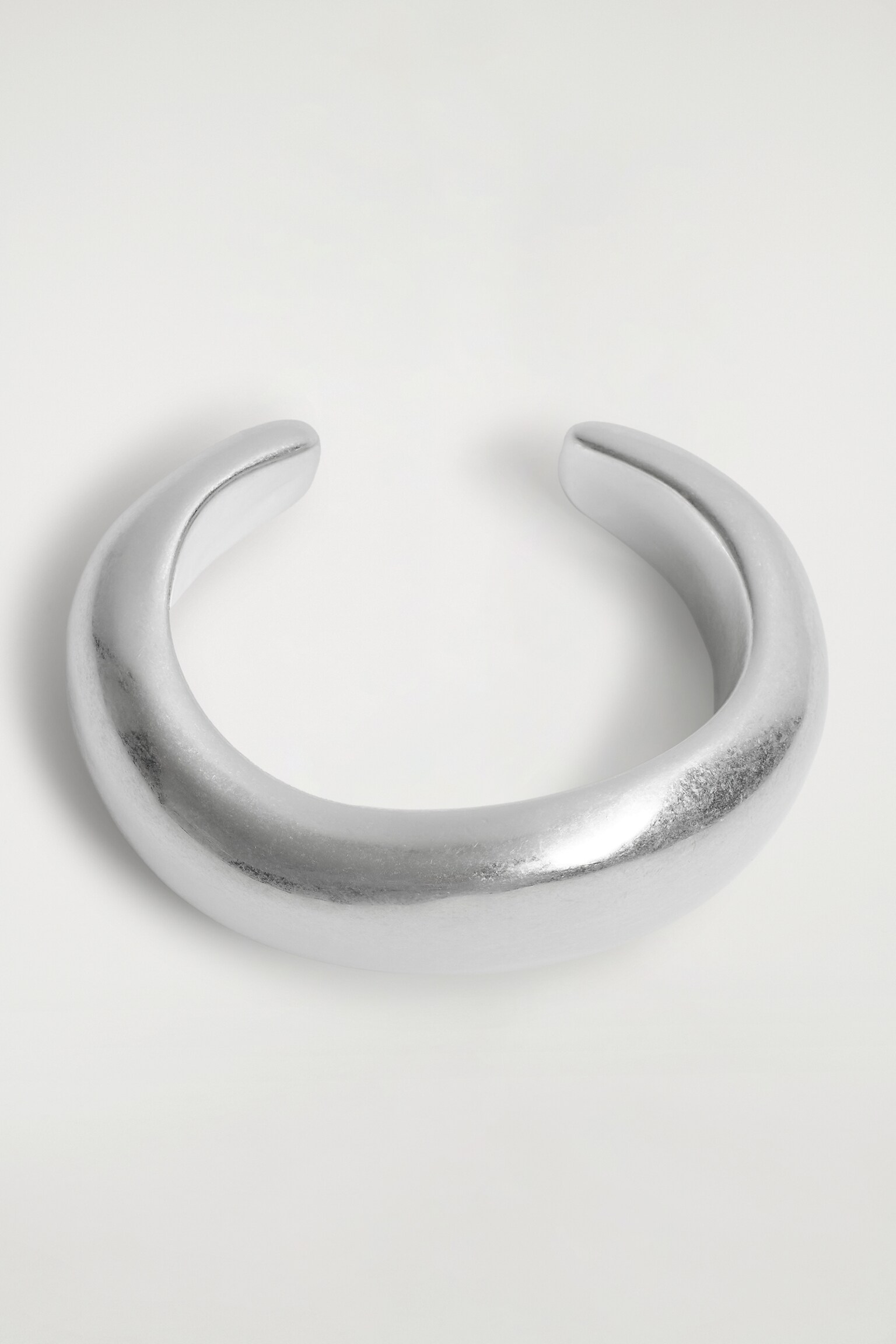 CHUNKY CURVED BANGLE - SILVER - 3