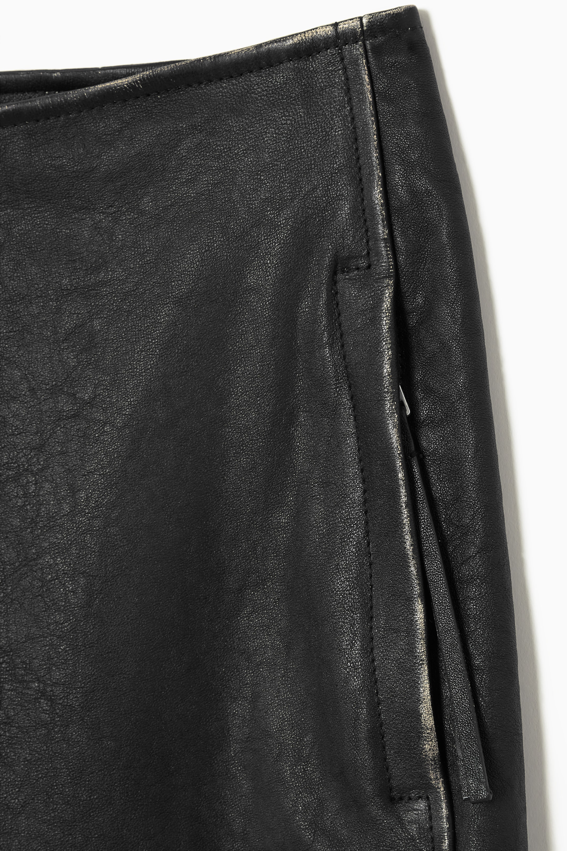 Ingrandisci l'immagine: PANELLED LEATHER RACER MIDI SKIRT - BLACK - DONNA | H&M CH 2