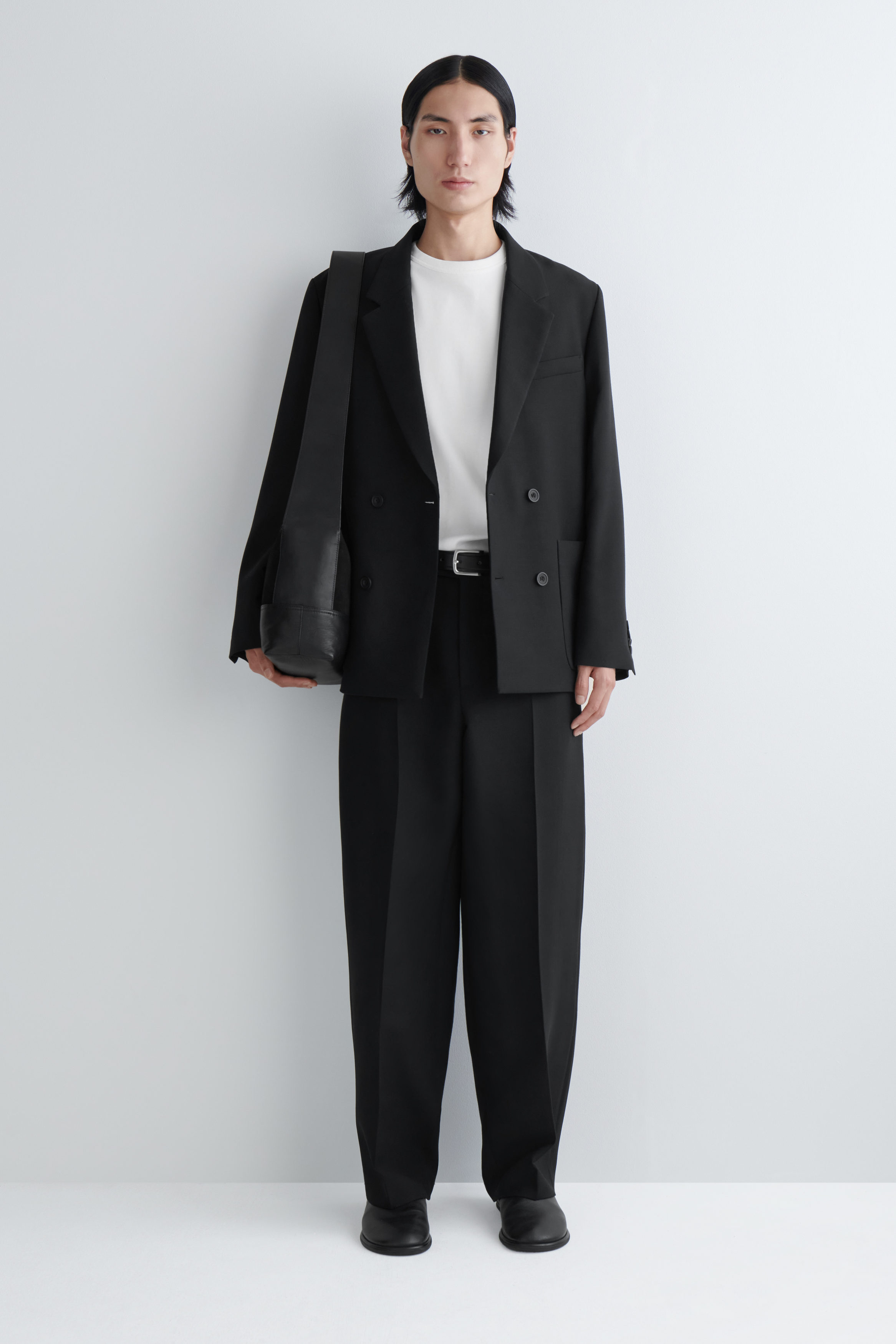 STRAIGHT TROUSERS ブラック d71b322d64110997fbb7910fca0329