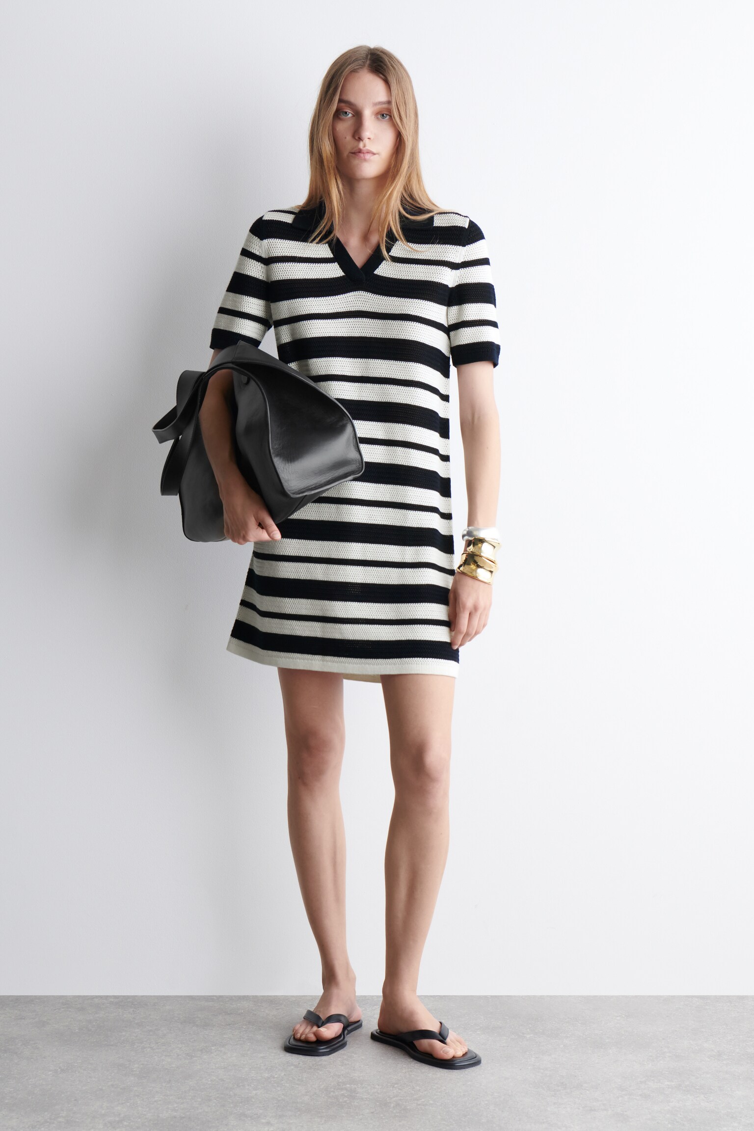 ROBE COURTE FAÇON POLO EN MAILLE AJOURÉE - BLANC / RAYURES