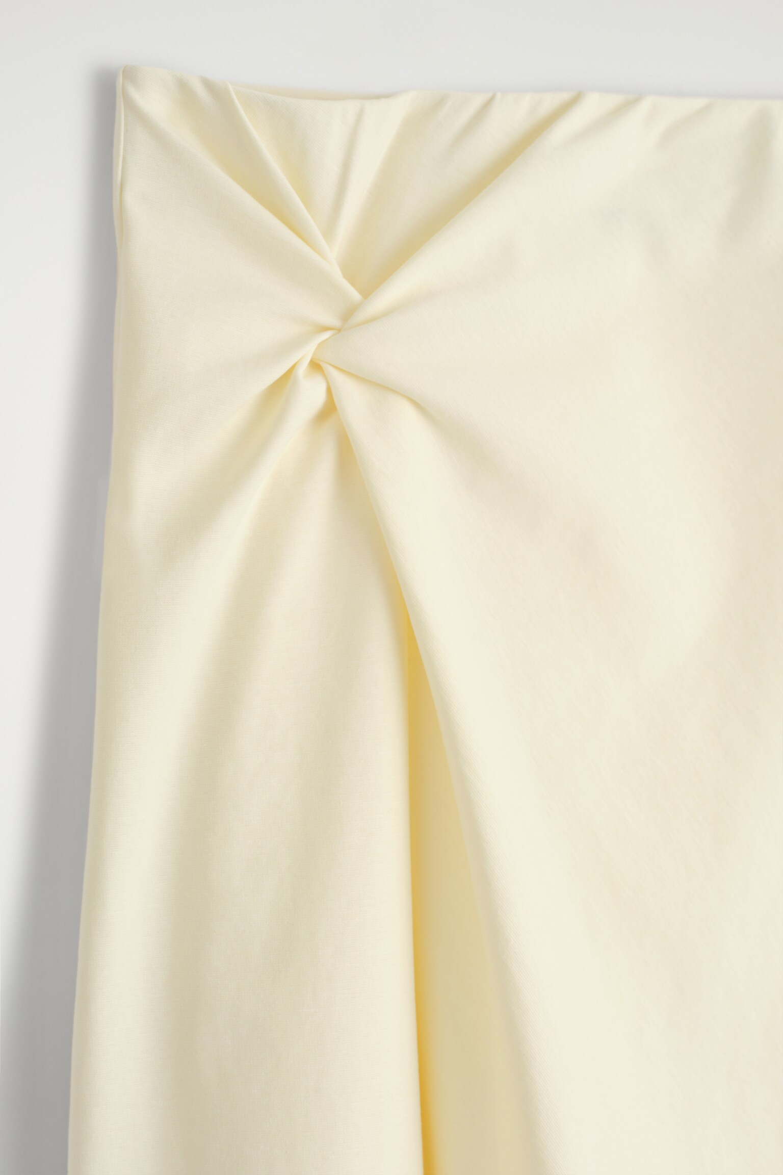FALDA MIDI CON DETALLE DE NUDO - AMARILLO MANTEQUILLA - 4