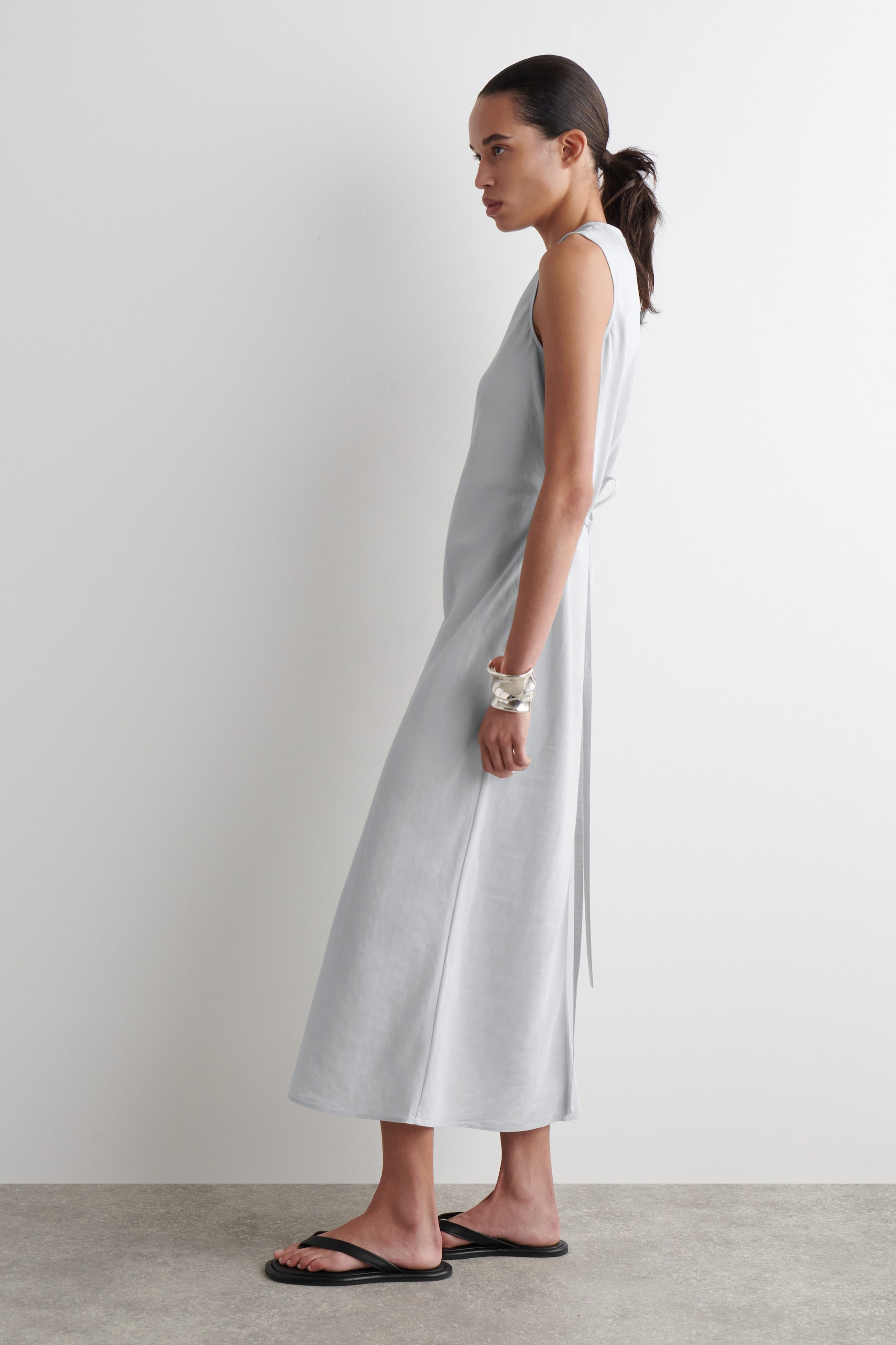 BIASCUT LINENBLEND MIDI DRESS