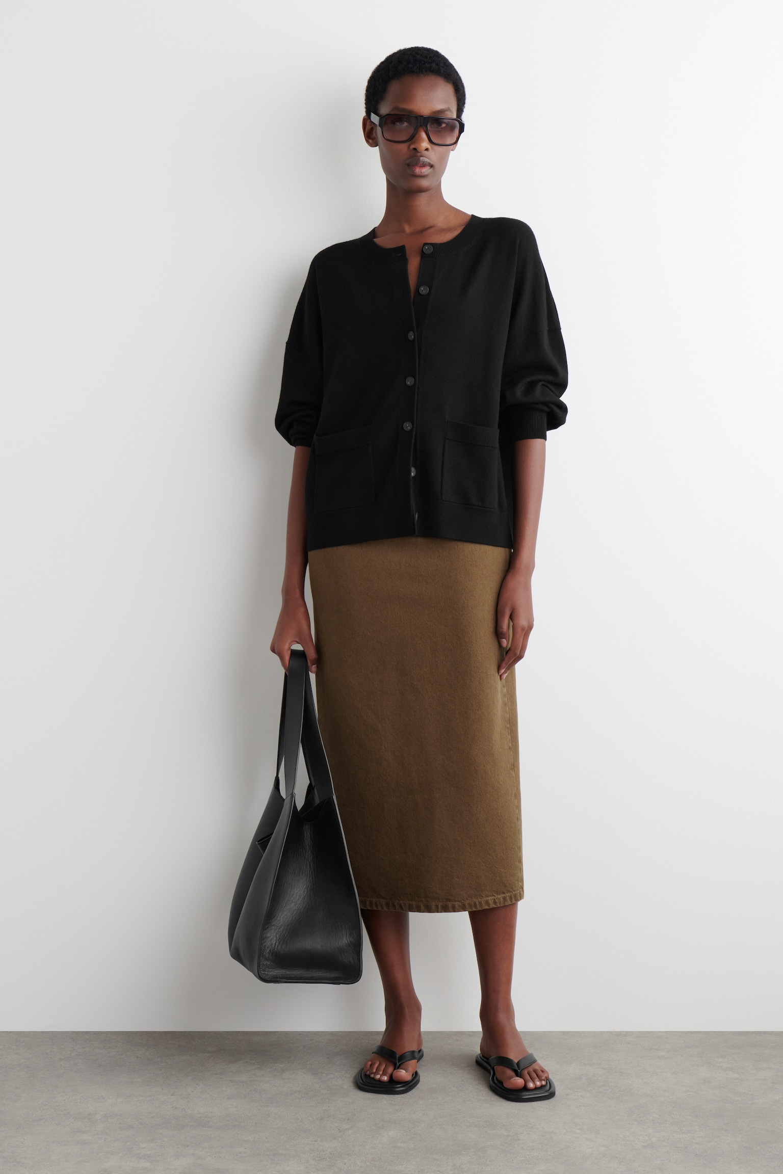 CÁRDIGAN DE LANA MERINO CON CUELLO REDONDO - NEGRO - 7