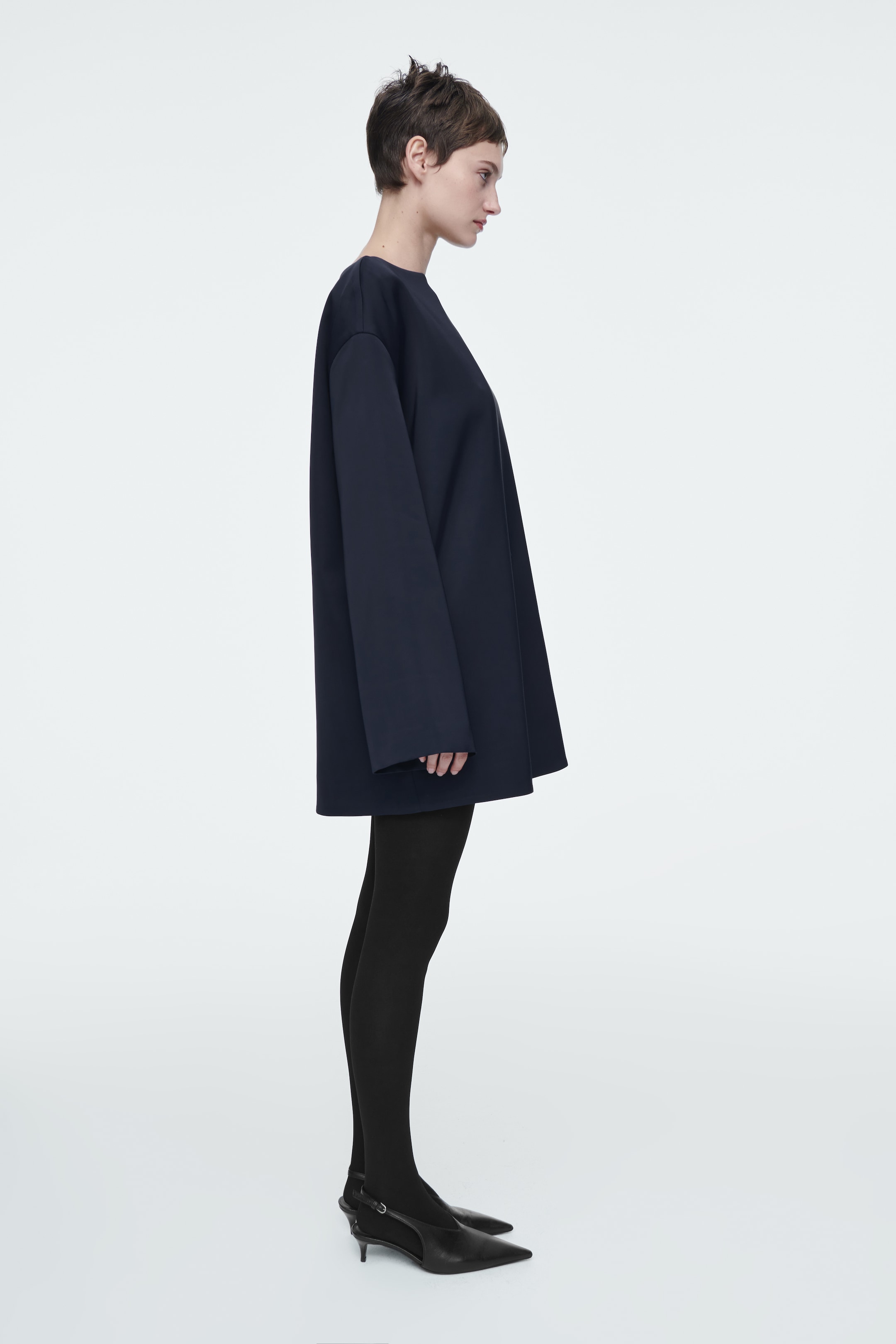 Agrandir l'image: ROBE COURTE À ENCOLURE BATEAU - BLEU MARINE - FEMME | H&M CH 4