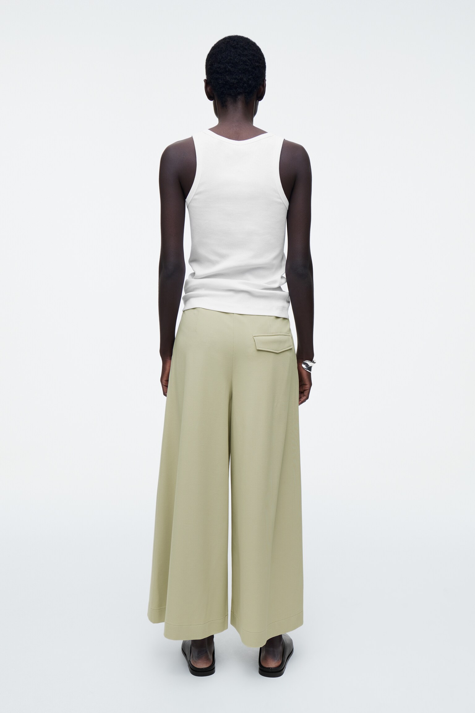 PANTALÓN CROPPED DE PERNERA ANCHA - VERDE CLARO/AZUL MARINO - 4