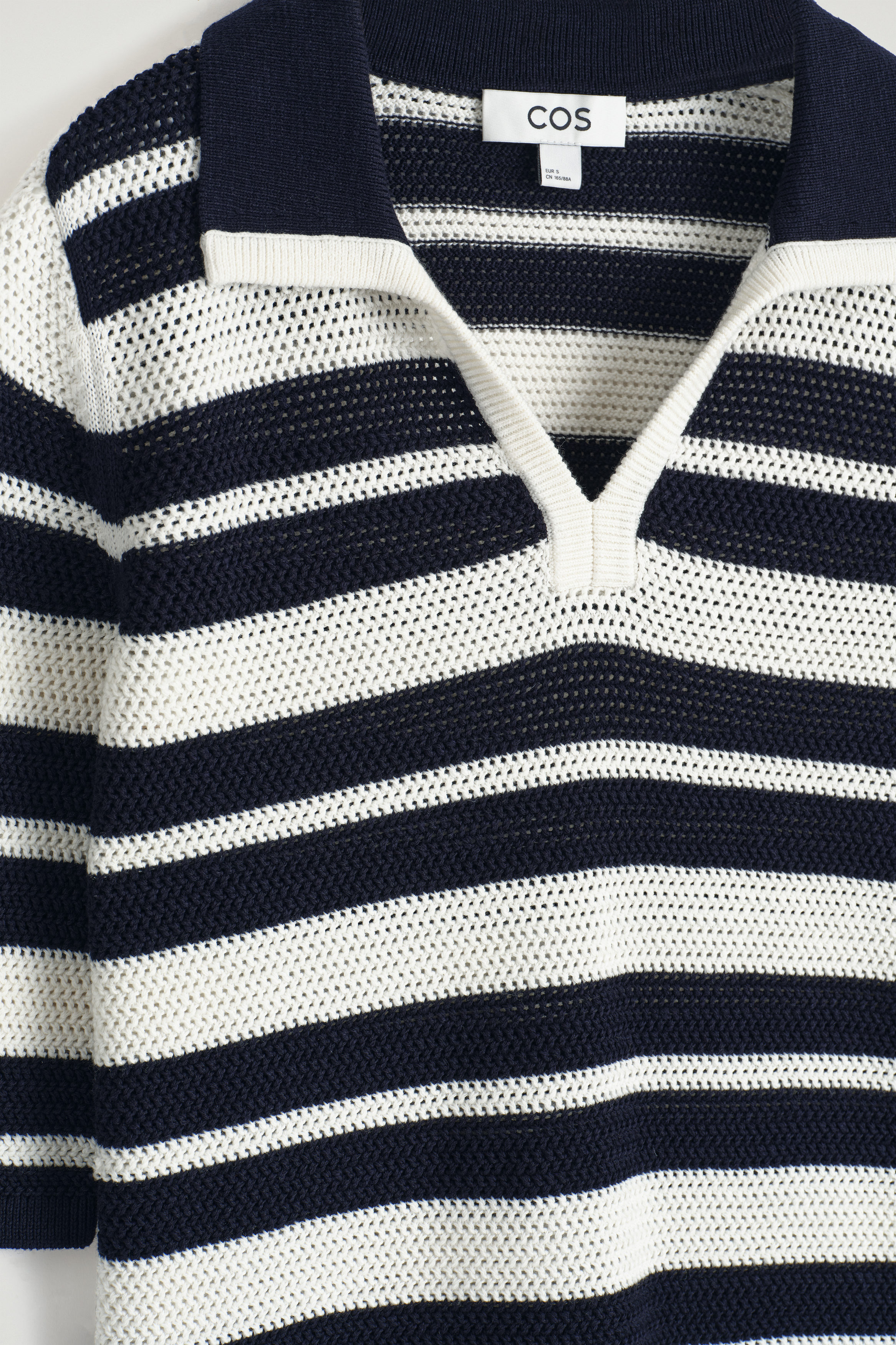 OPEN-KNIT POLO SHIRT WHITE STRIPED COS