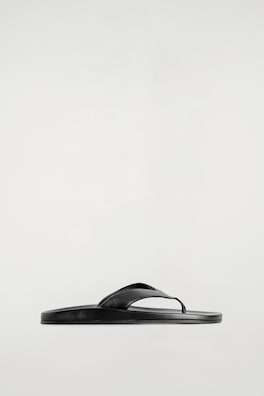 SCULPTED LEATHER FLIP FLOPS — BLACK 3