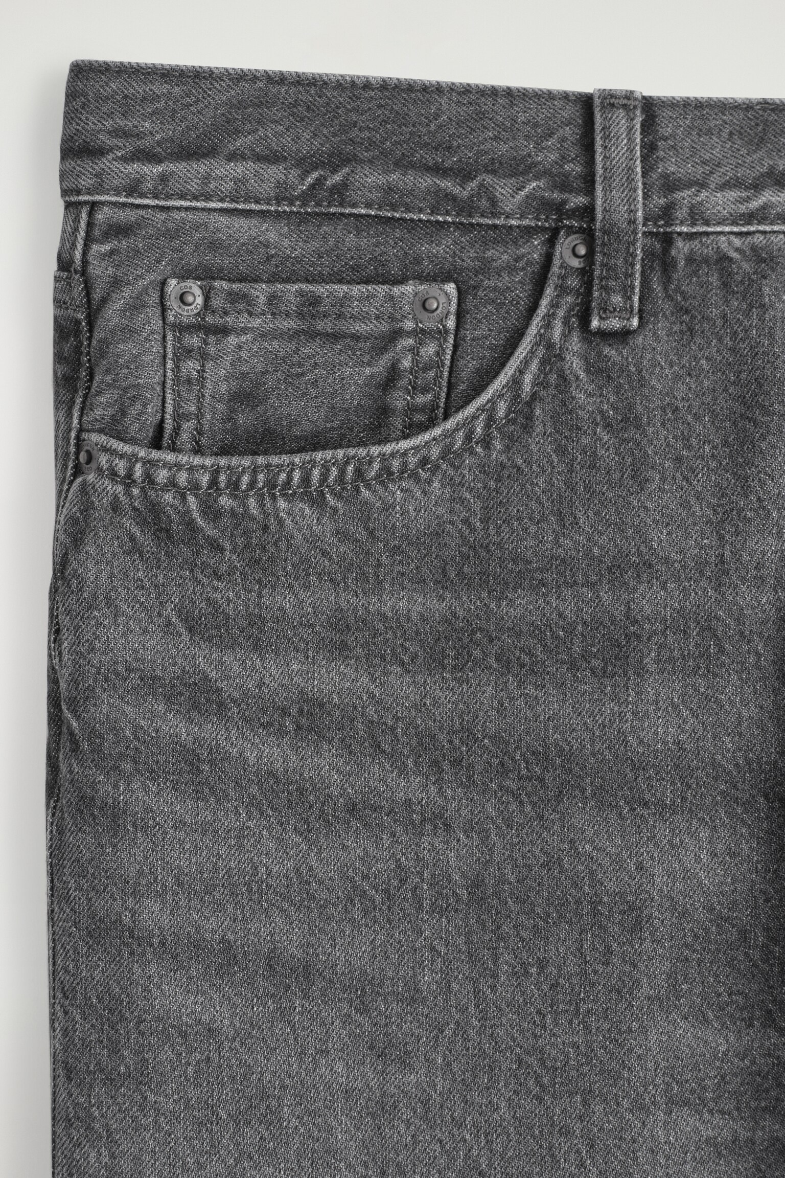RIDER JEANS MIT GERADEM BEIN - SCHWARZE WASCHUNG/HELLBLAU - 5