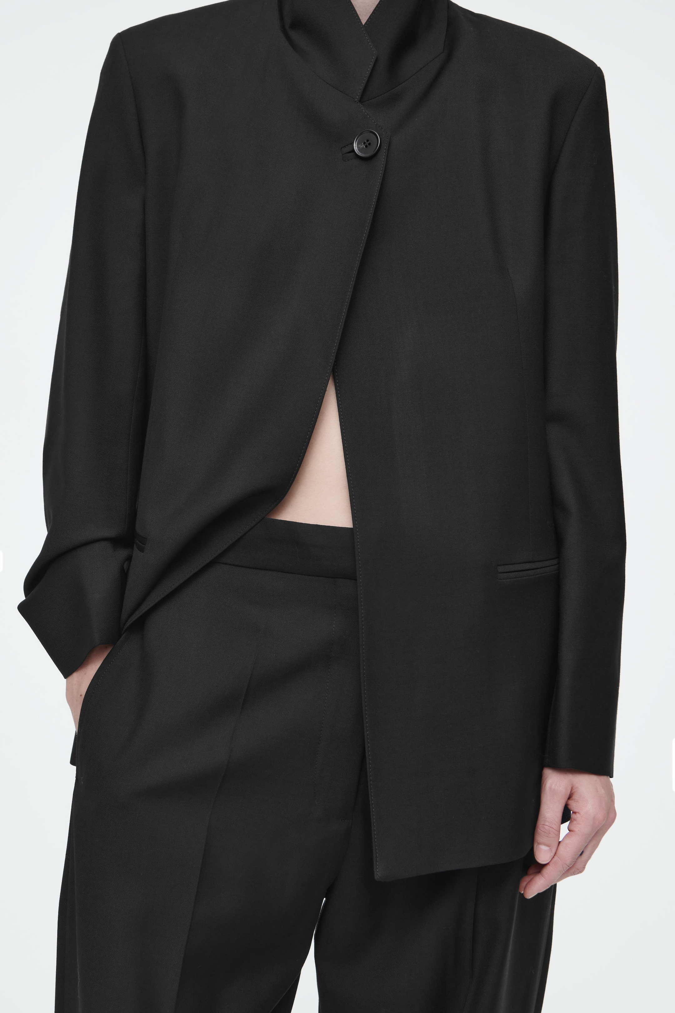 RELAXED WOOL BARREL-LEG PANTS