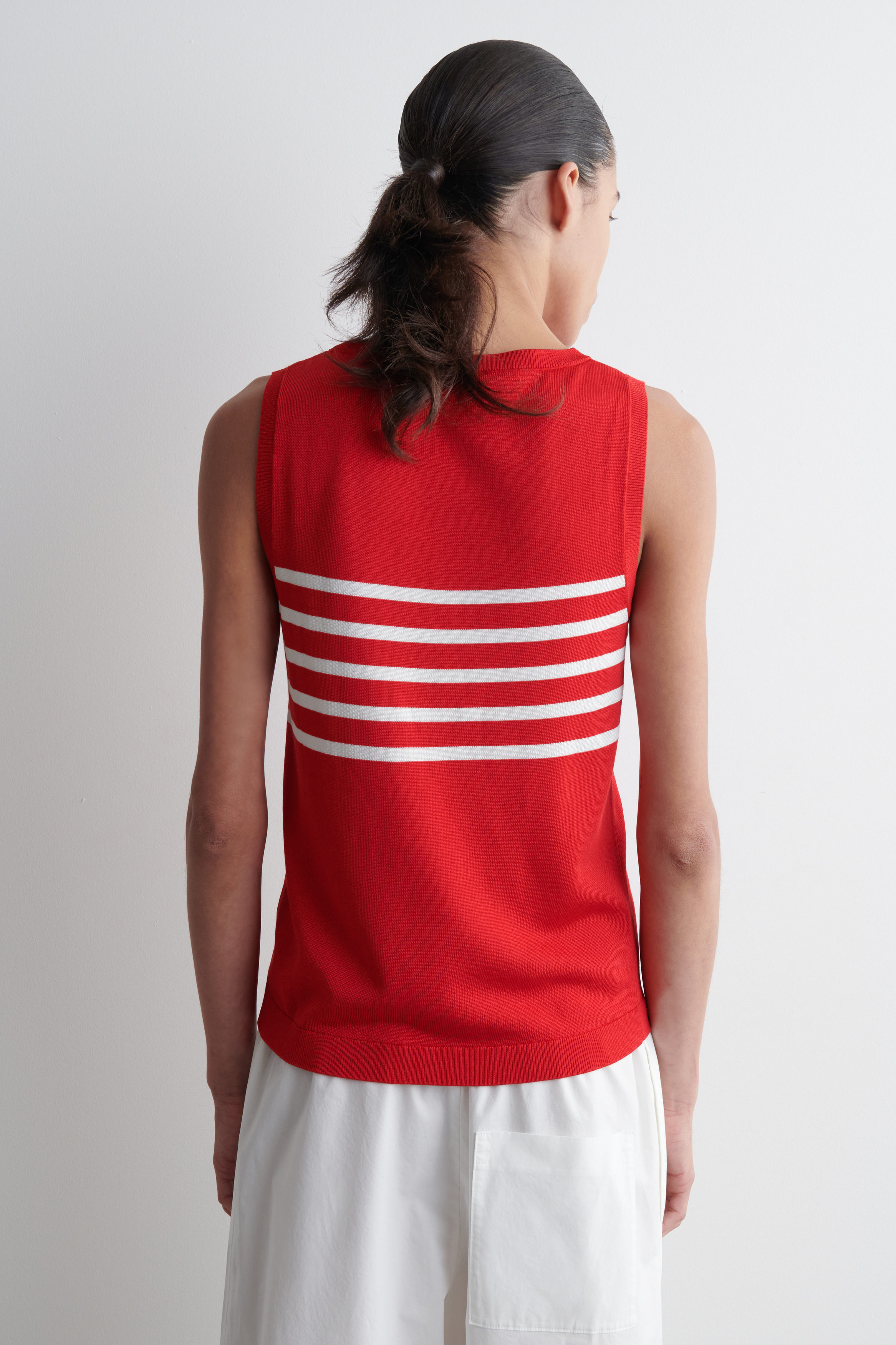 クラネ CLANE SQUARE TANK KNIT TOPS （RED） Logo Ribbed Knit Tank Top Red | The Webster