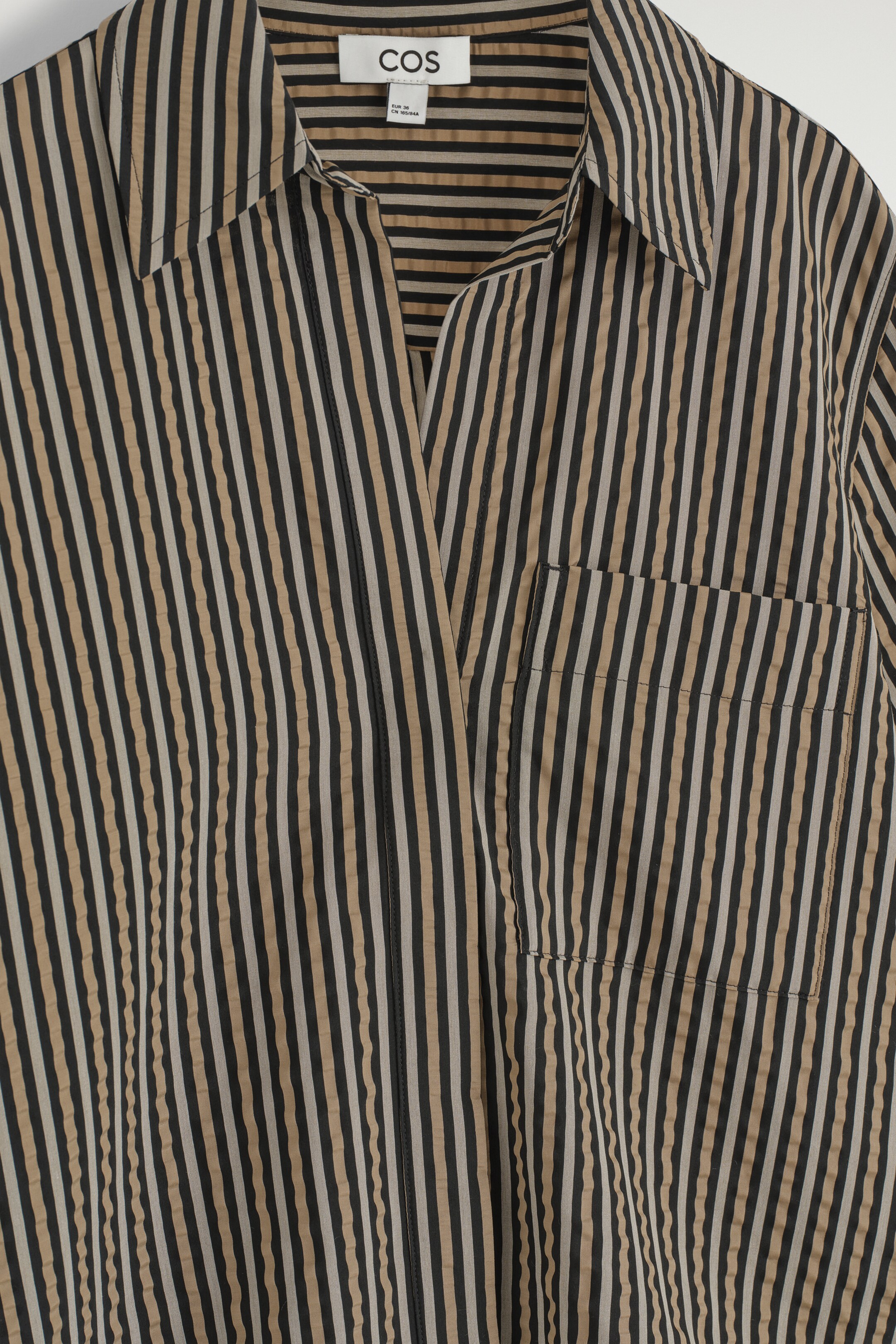 Agrandir l'image: CHEMISE RAYÉE EN CRÊPE - BRUN / NOIR / RAYÉ - FEMME | H&M BE 6