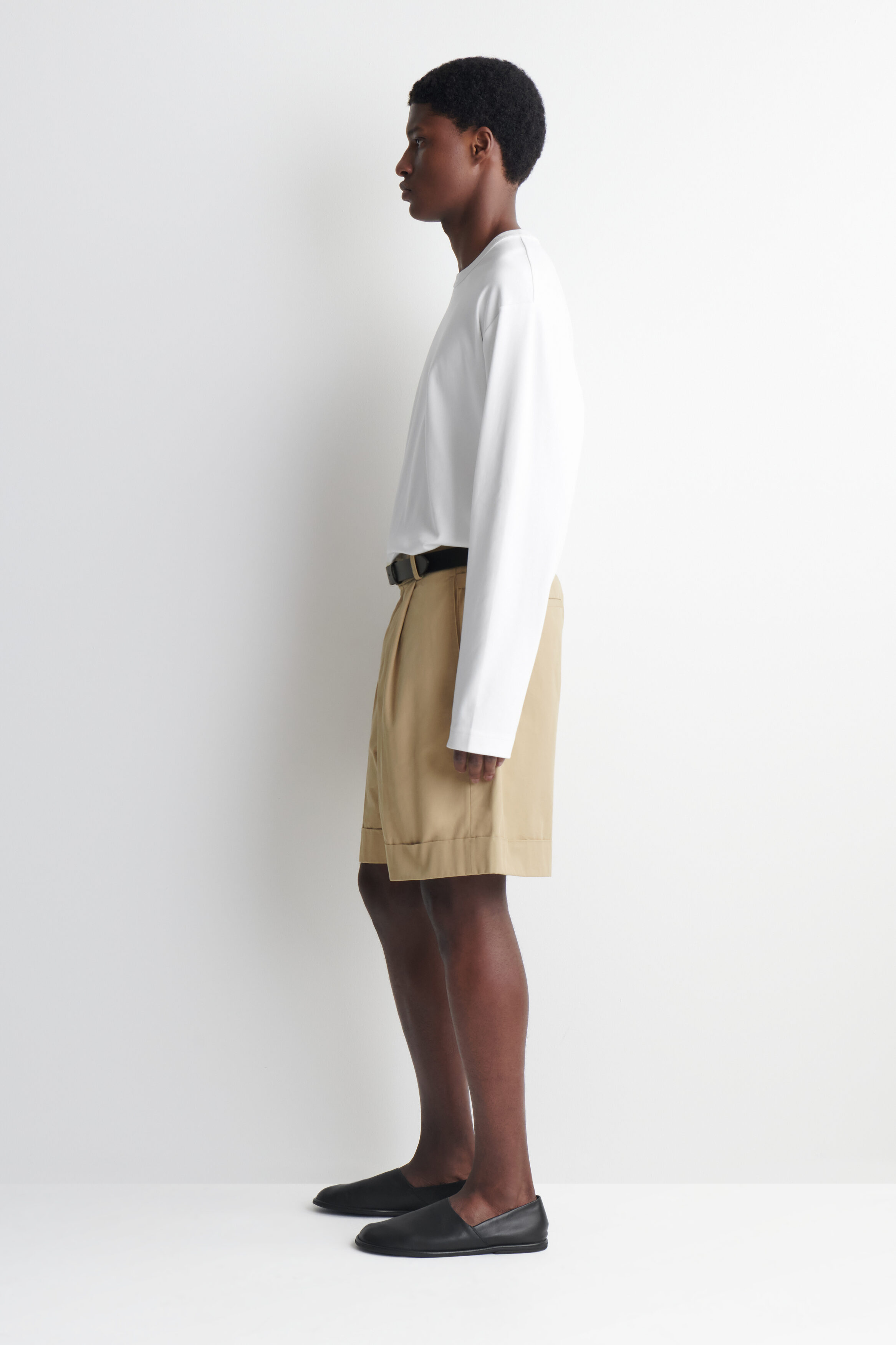 COTTON-TWILL CHINO SHORTS - BEIGE | COS CA