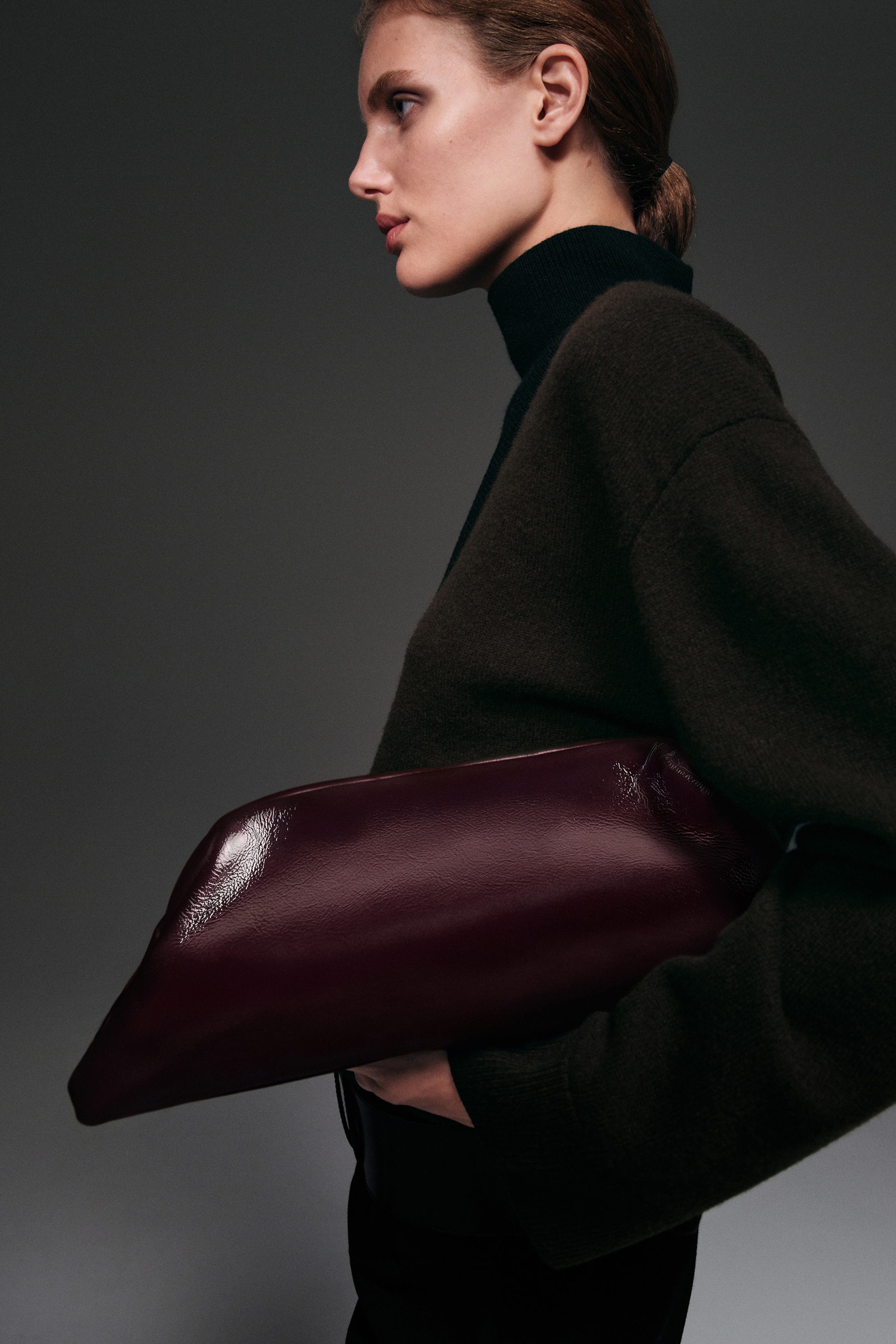 INGOT CLUTCH BAG - LEATHER