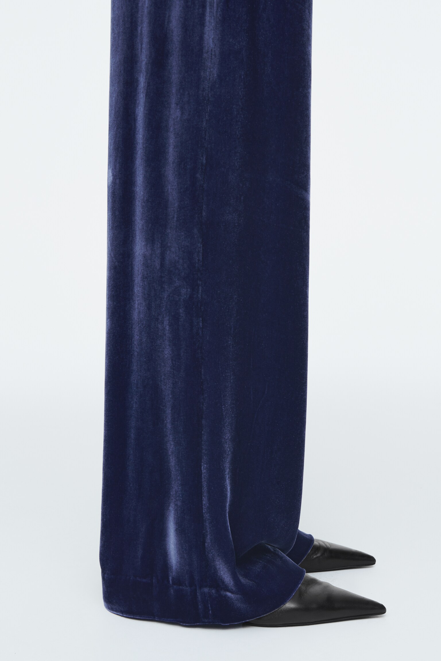 HOSE AUS SAMT AUS SEIDEN-MIX - Blau/MAHAGONI - 6
