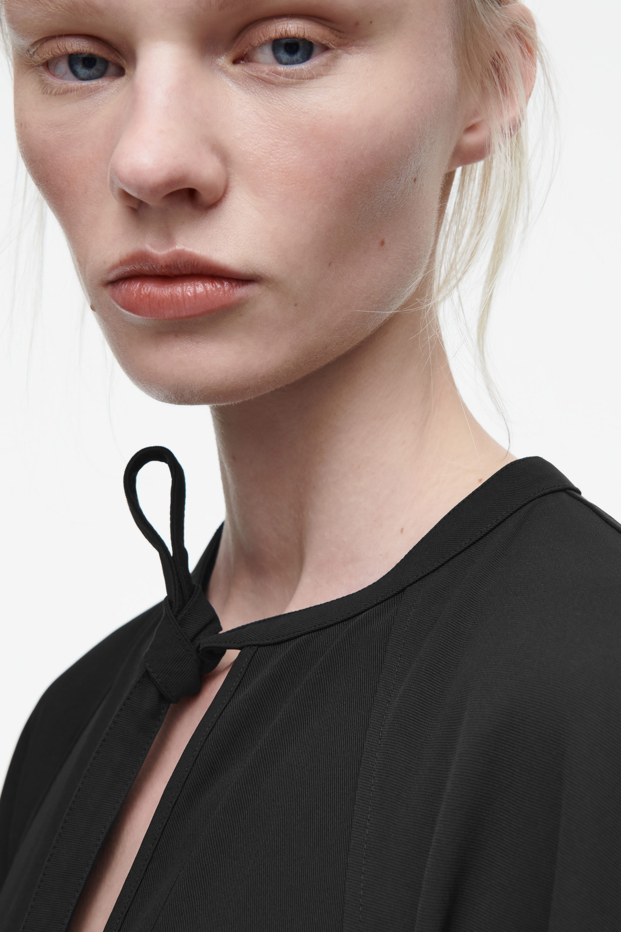 TIE-DETAIL MAXI DRESS