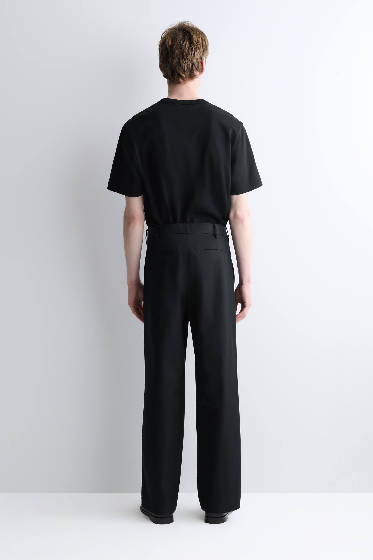 BAWEŁNIANE SPODNIE CHINO Z SZEROKIMI NOGAWKAMI - CZARNY/BEŻOWY - 6