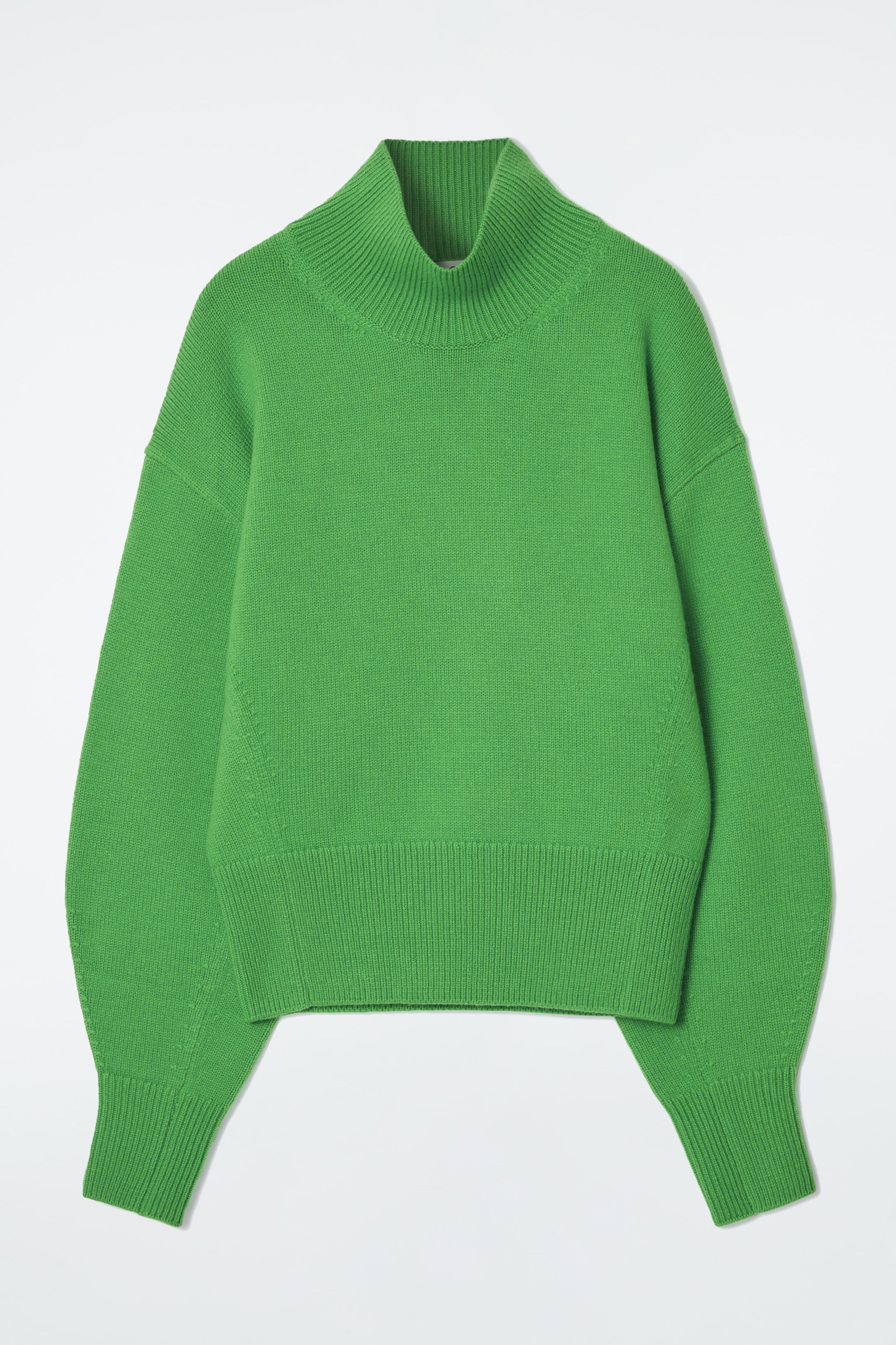 Größeres Bild ansehen: TAILLIERTER WOLLPULLOVER MIT STEHKRAGEN - GRÜN - Ladies | H&M DE 1