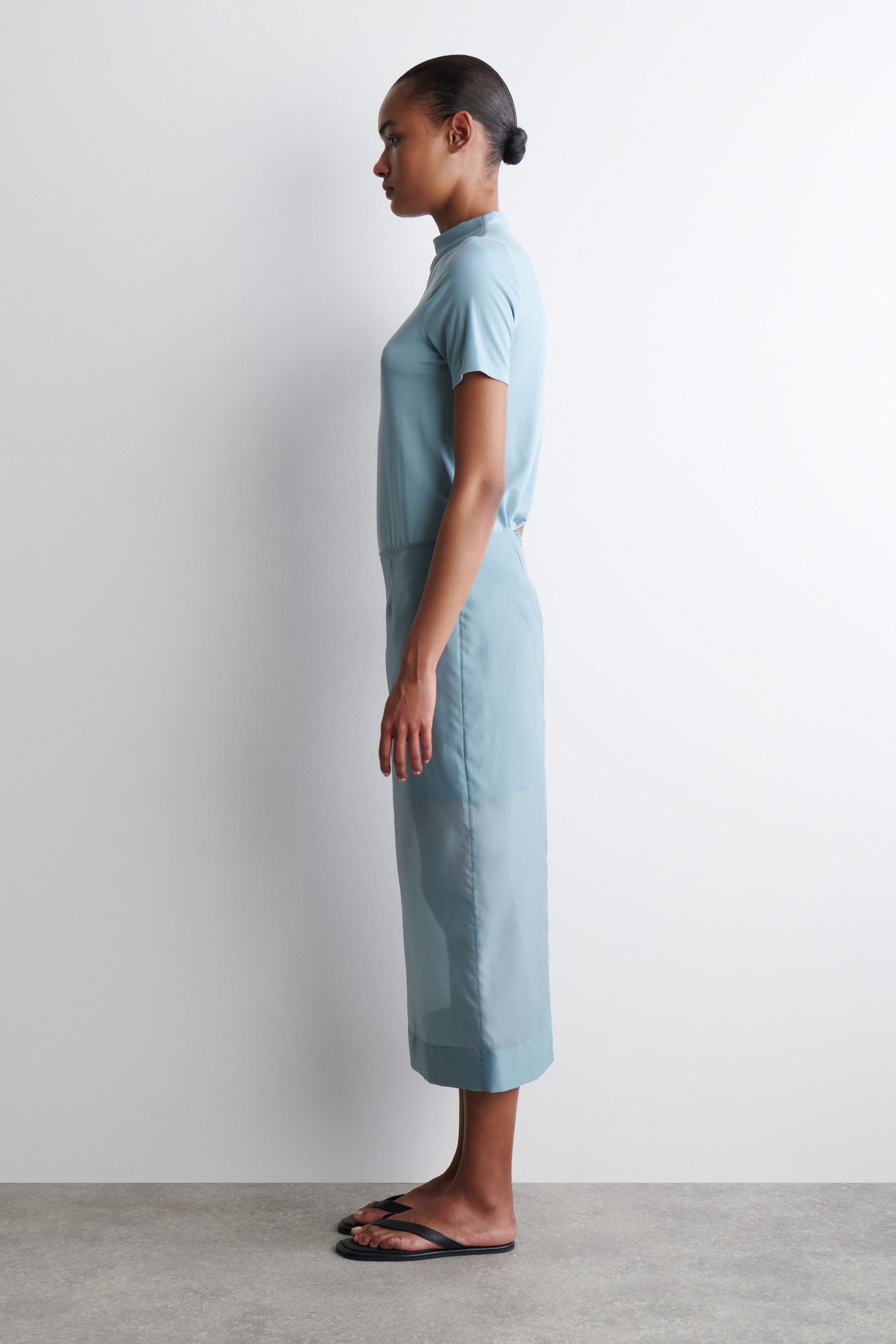 SHEER COLUMN SKIRT