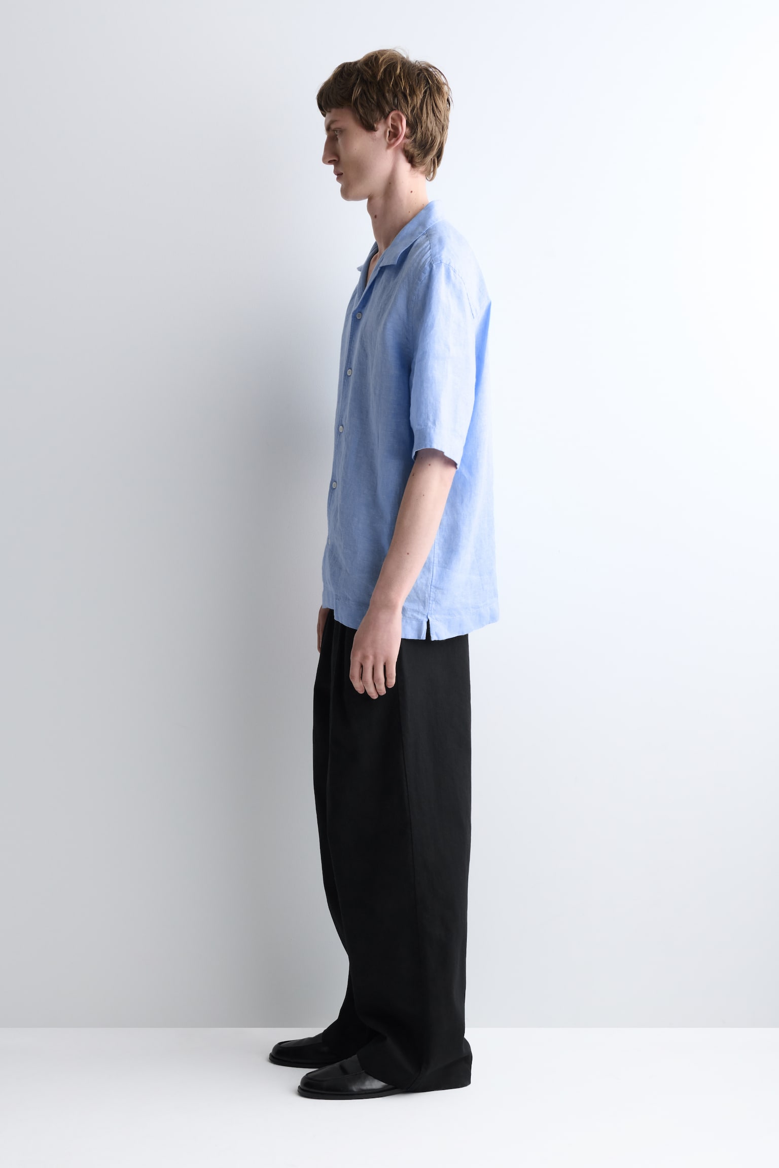 LEINENHEMD MIT KURZEN ÄRMELN UND REVERSKRAGEN - HELLBLAU - 4