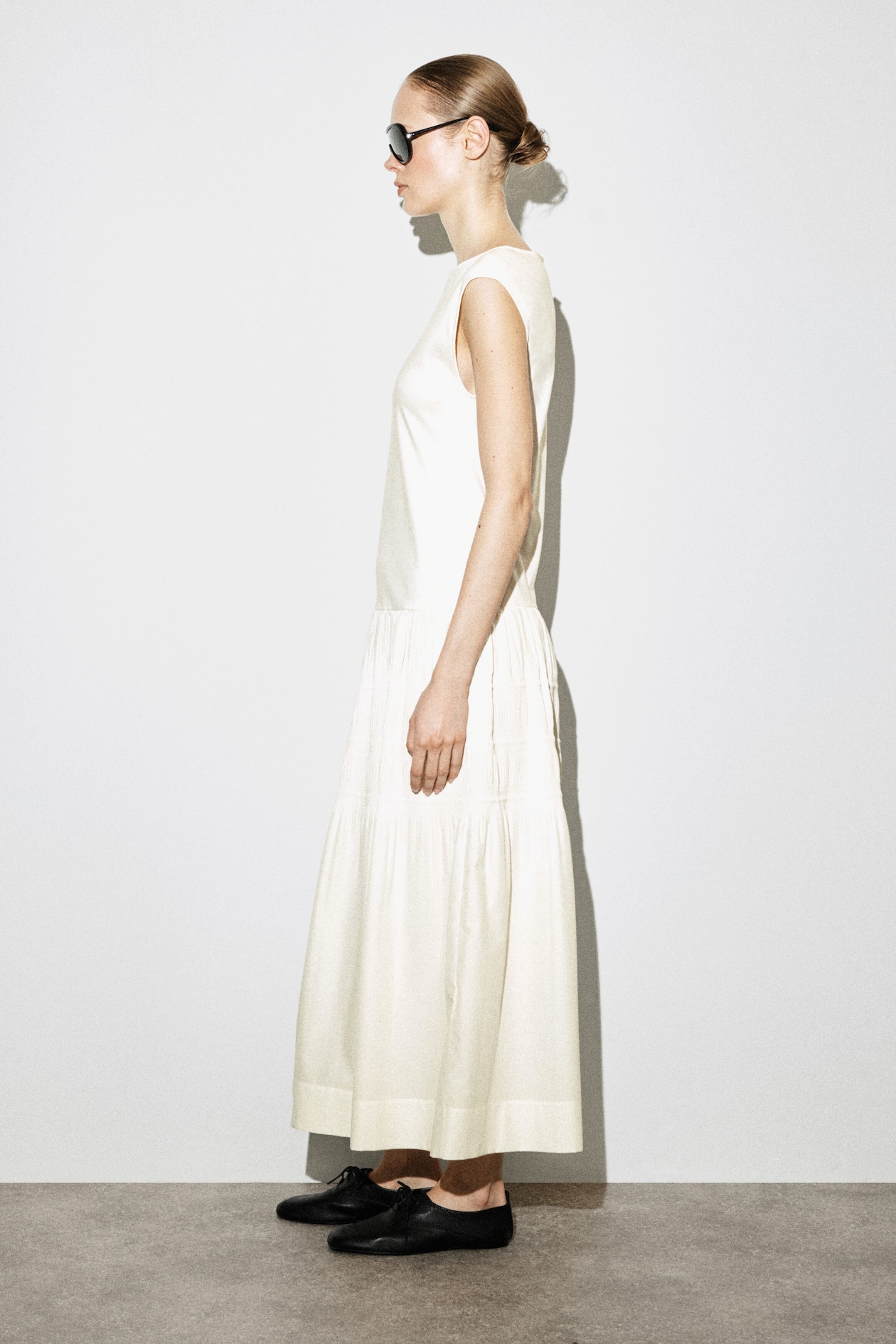 TIERED GATHERED MIDI DRESS — WHITE