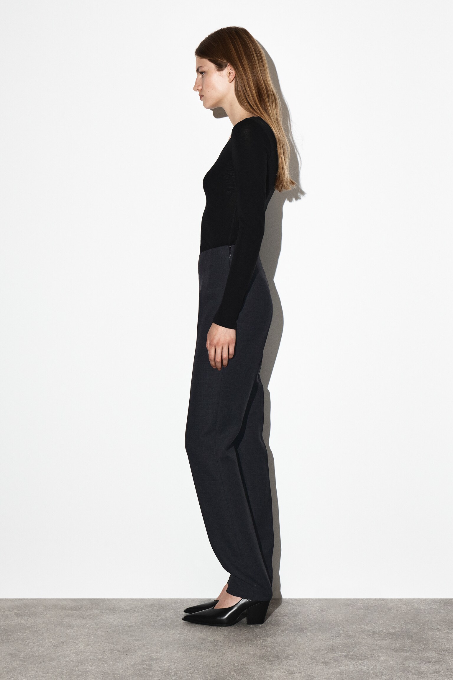 HOSE AUS WOLL-MIX MIT SCHMALEM BEIN - ANTHRAZIT - 4