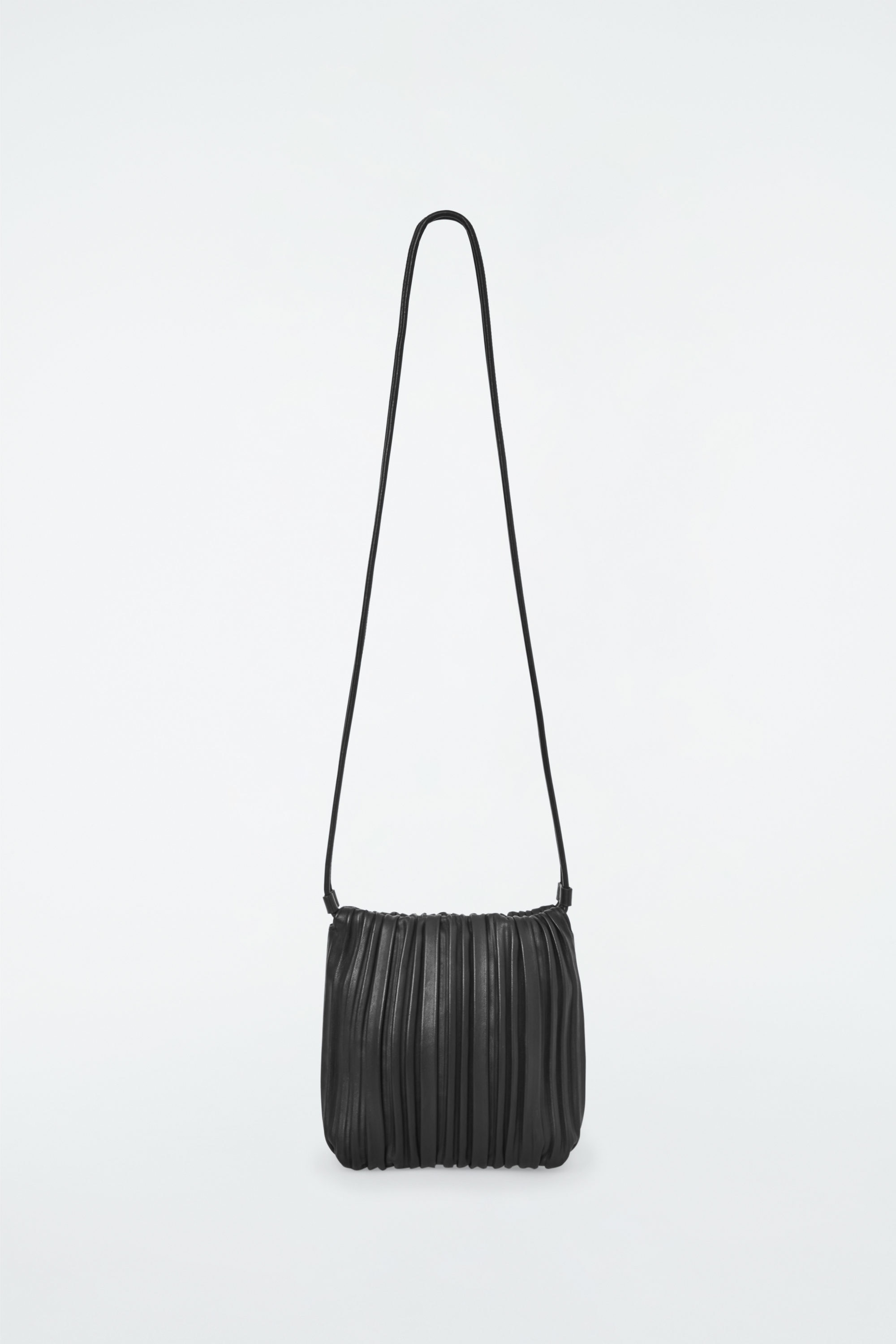 SCALLOP CROSSBODY BAG - LEATHER - SILVER | COS