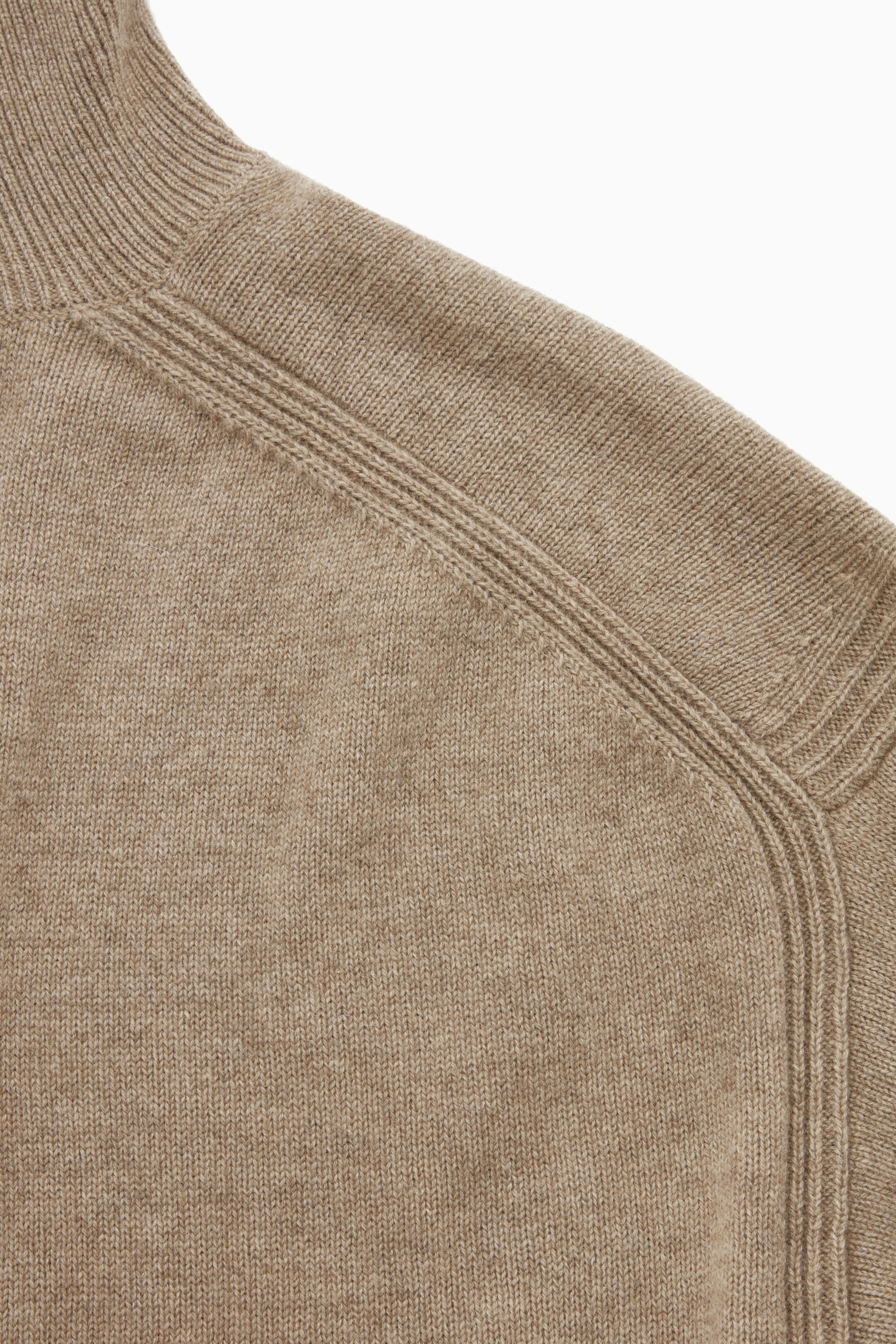 StillMedia/DescriptiveDetail