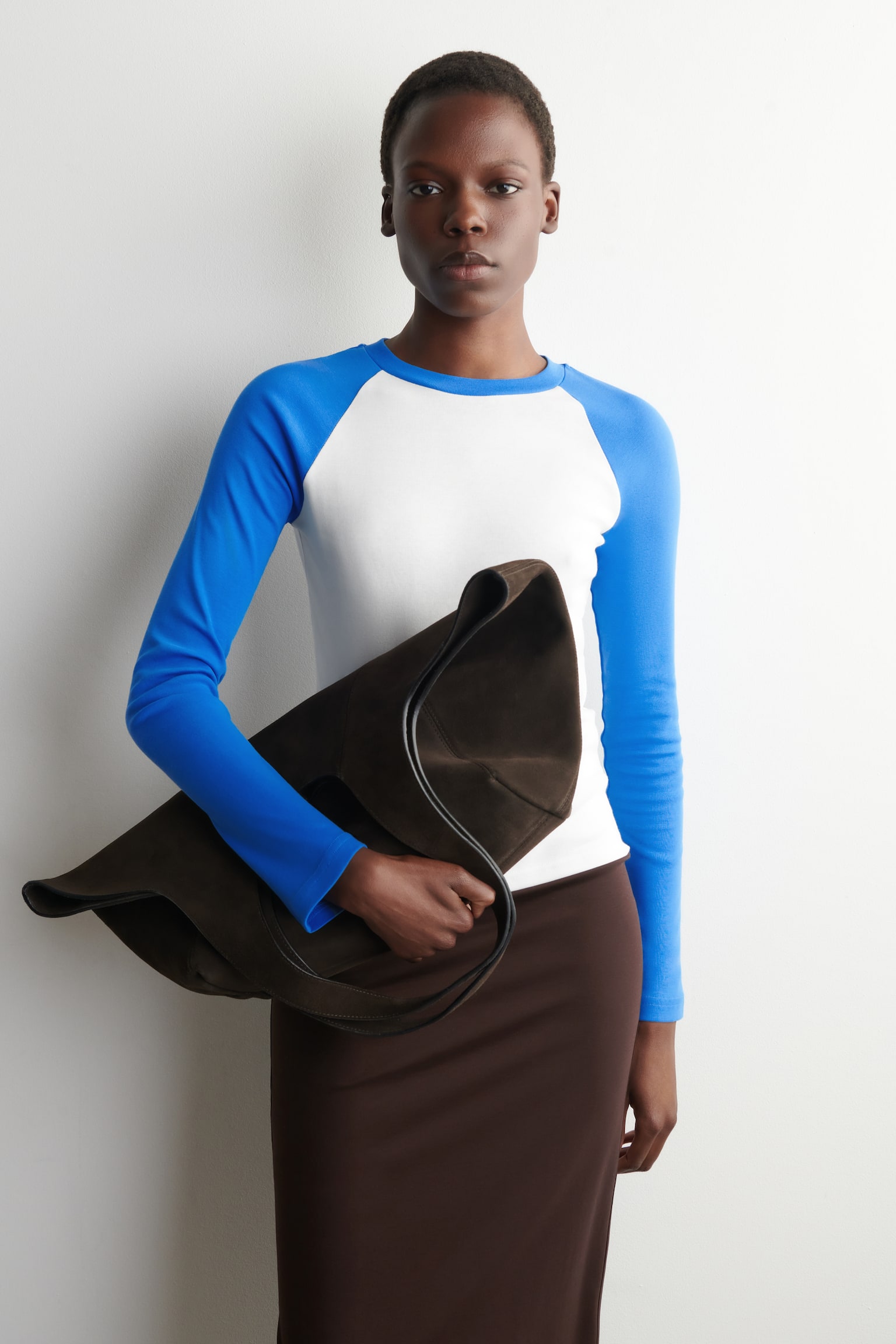 T-SHIRT CON MANICHE A CONTRASTO - BIANCO / BLU/BIANCO / MARRONE - 1