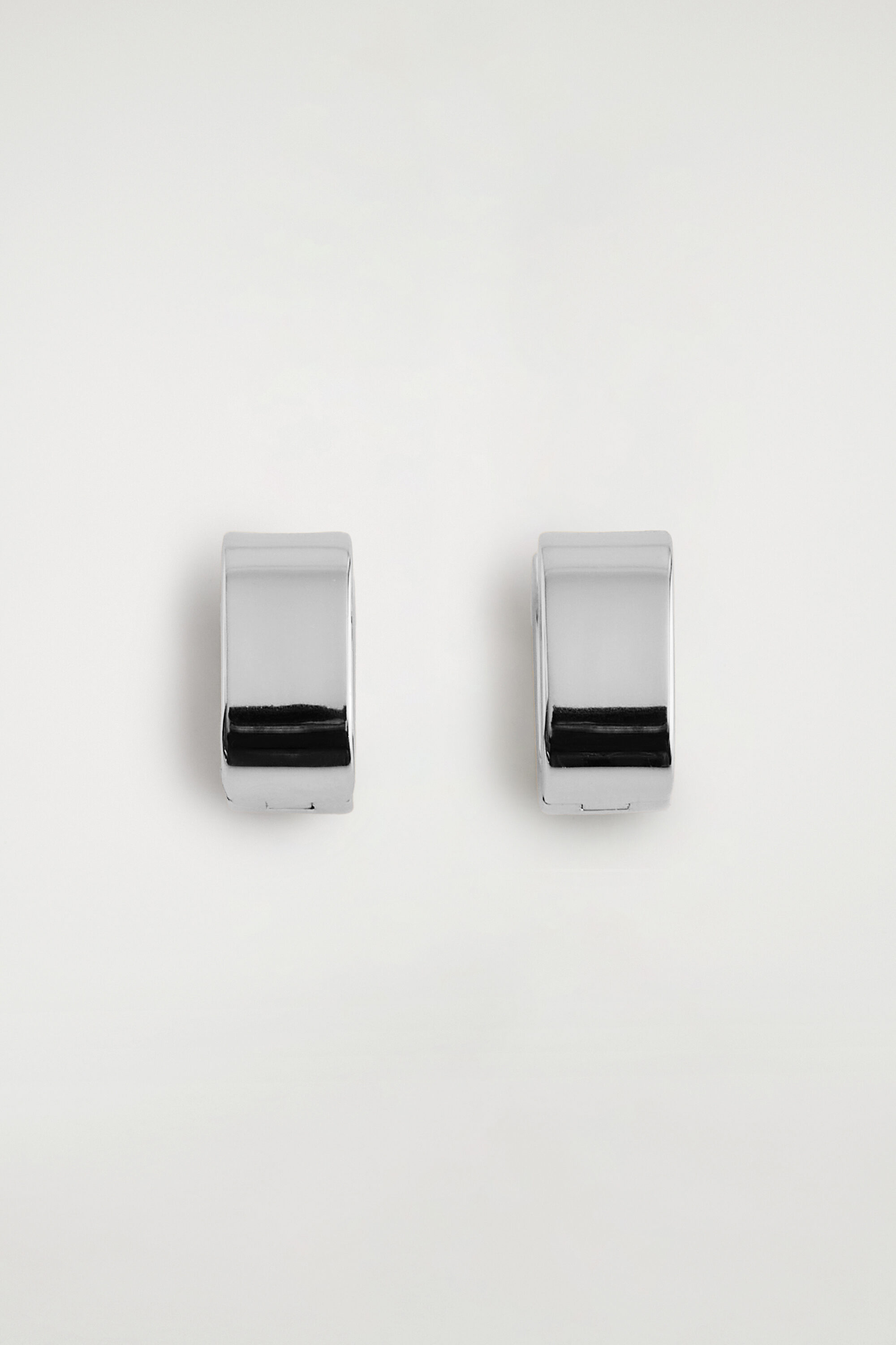 SQUARE HOOP EARRINGS - thumbnail 8