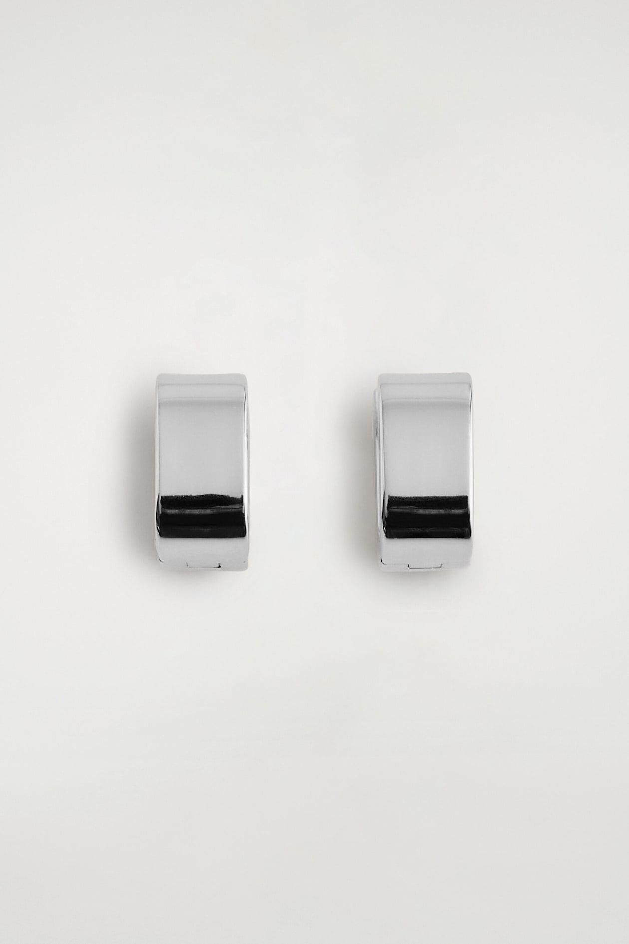 SQUARE HOOP EARRINGS — SILVER