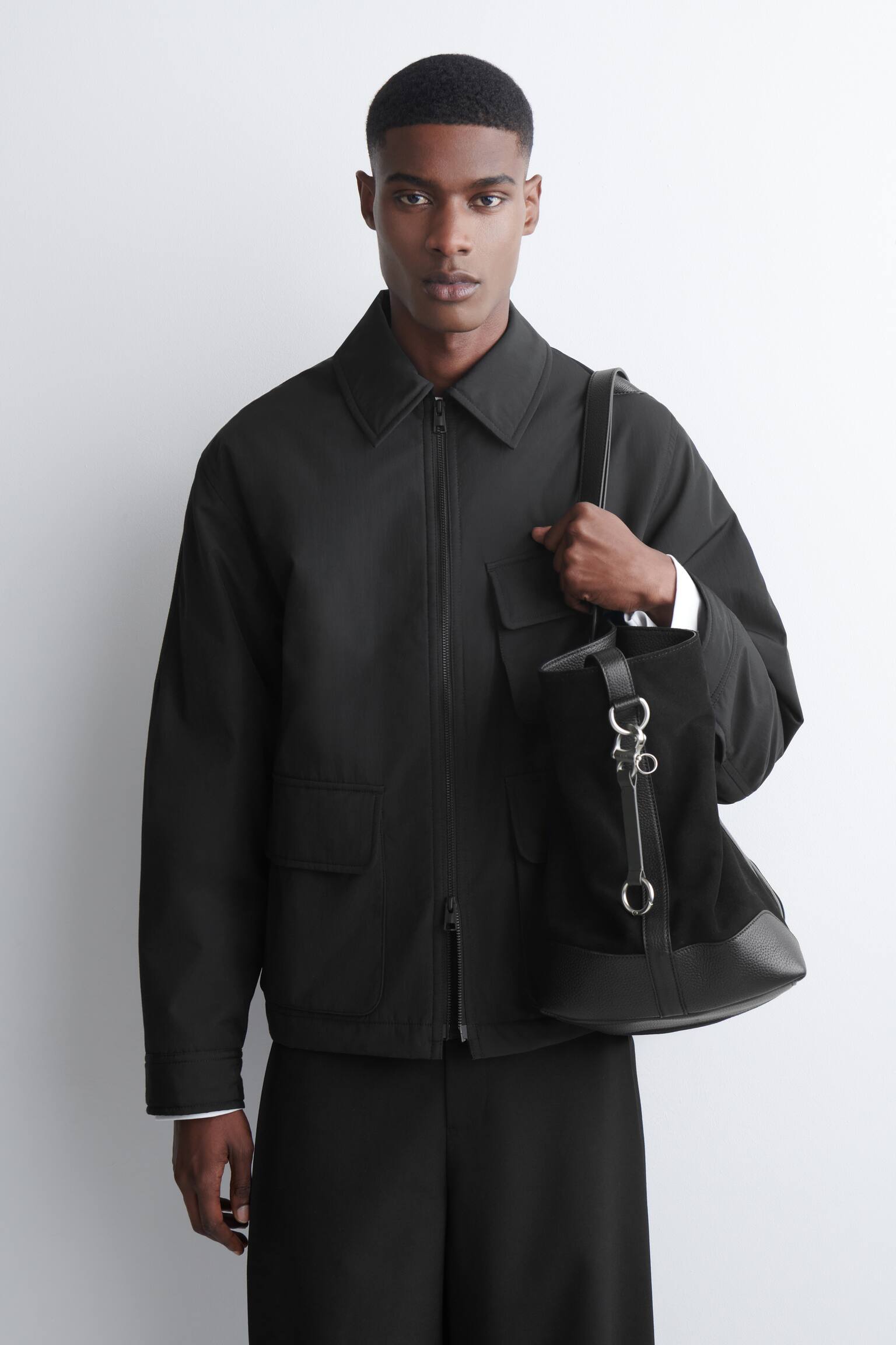 DOUBLE-ENDED LEATHER LANYARD - GREY/שחור - 3